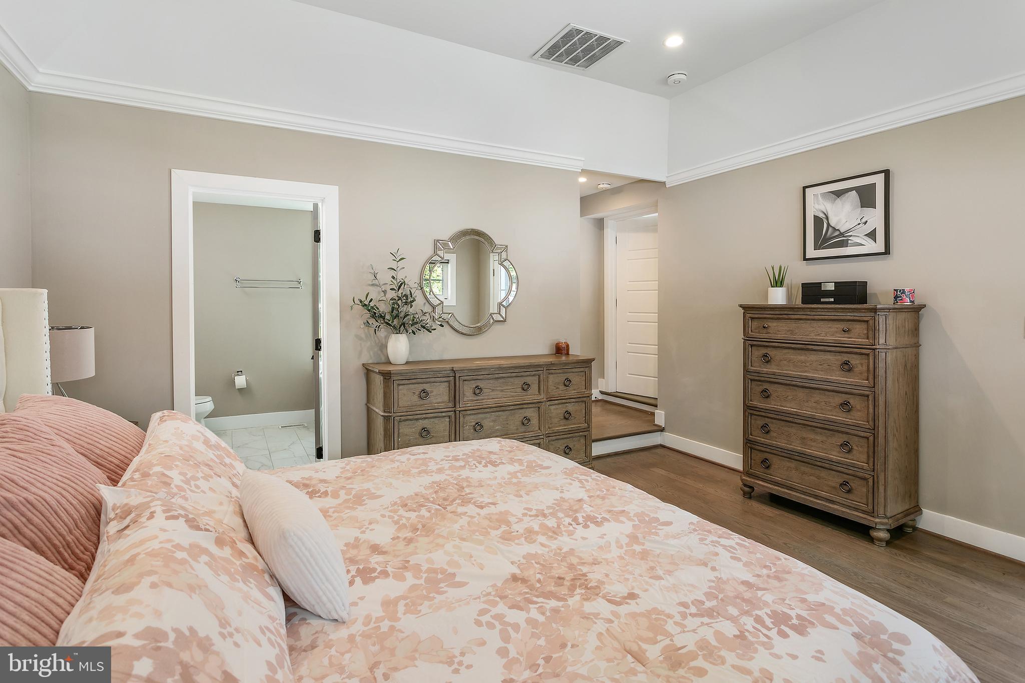 HILLANDALE - Residential