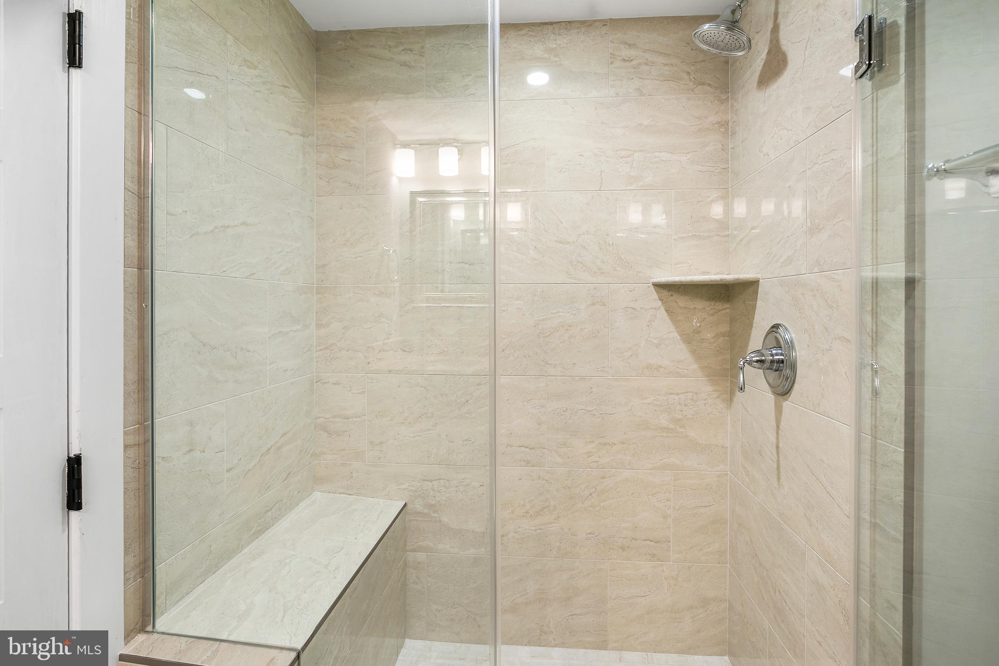 HILLANDALE - Residential