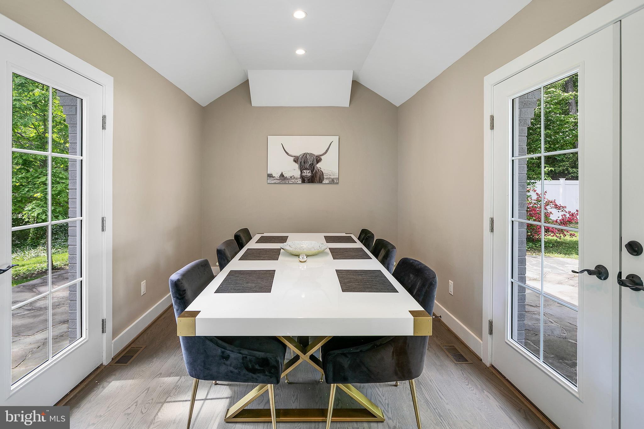 HILLANDALE - Residential