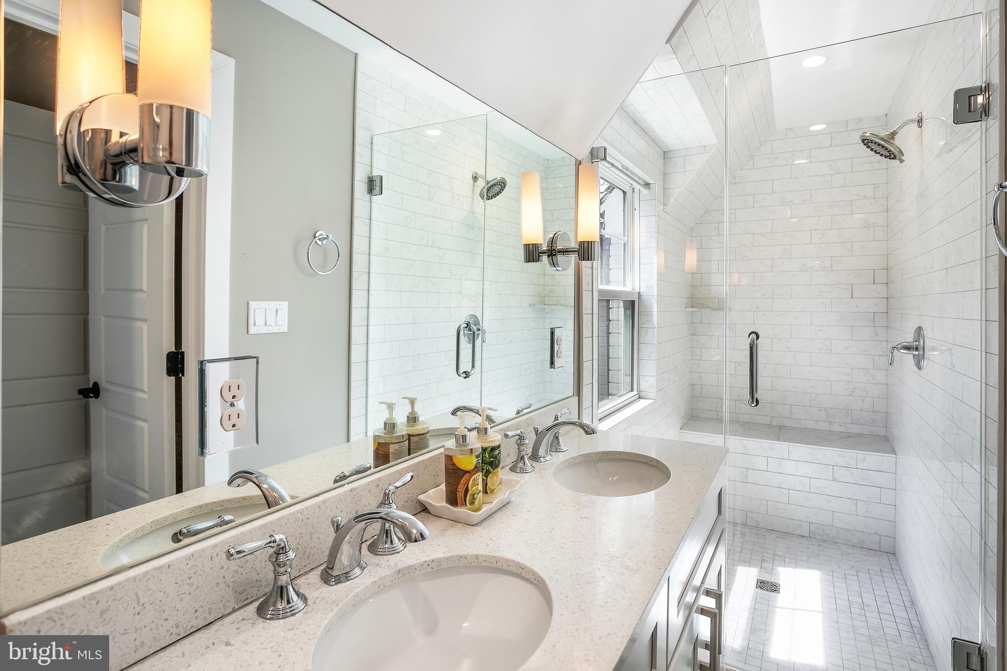 HILLANDALE - Residential