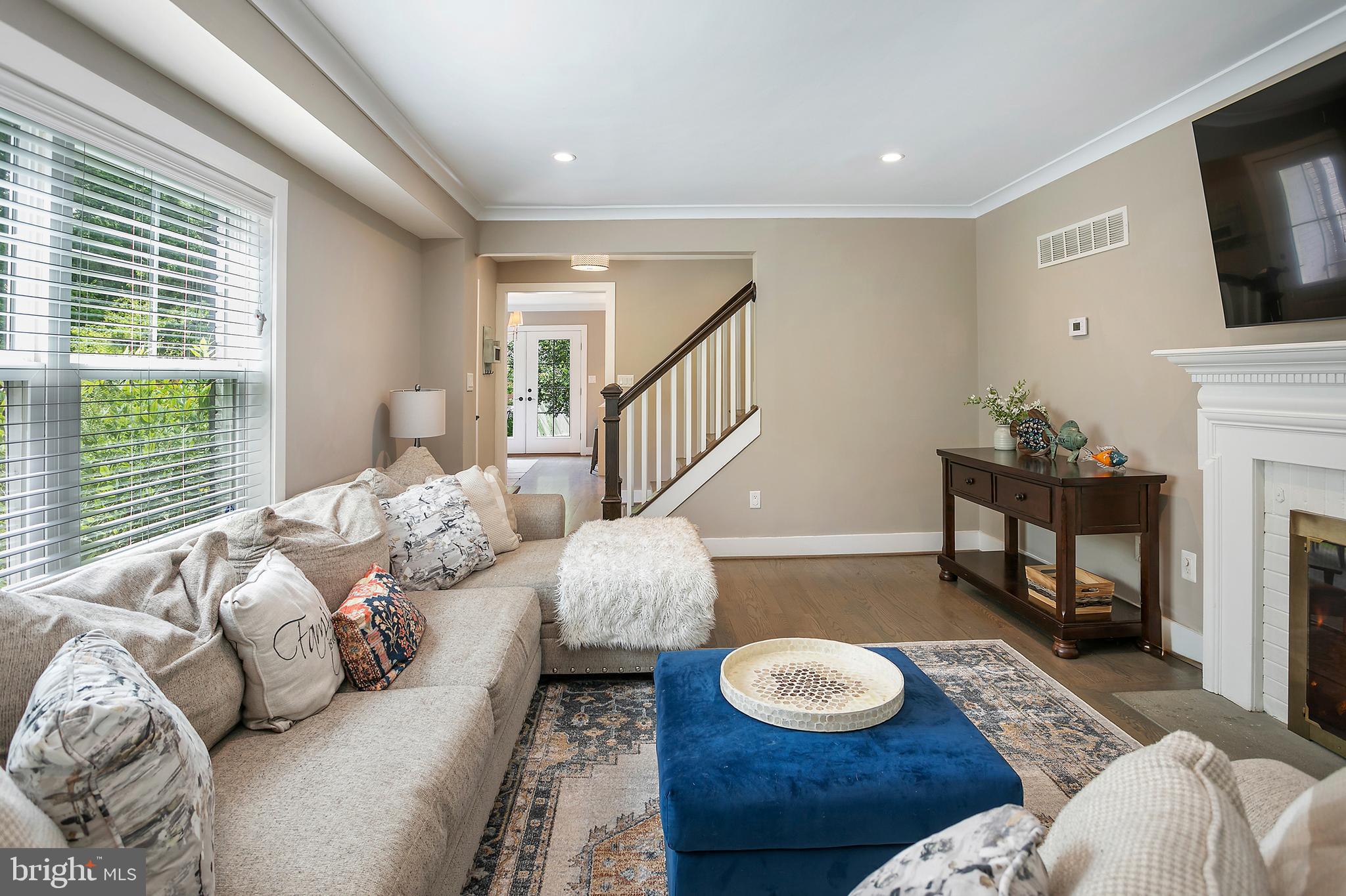 HILLANDALE - Residential