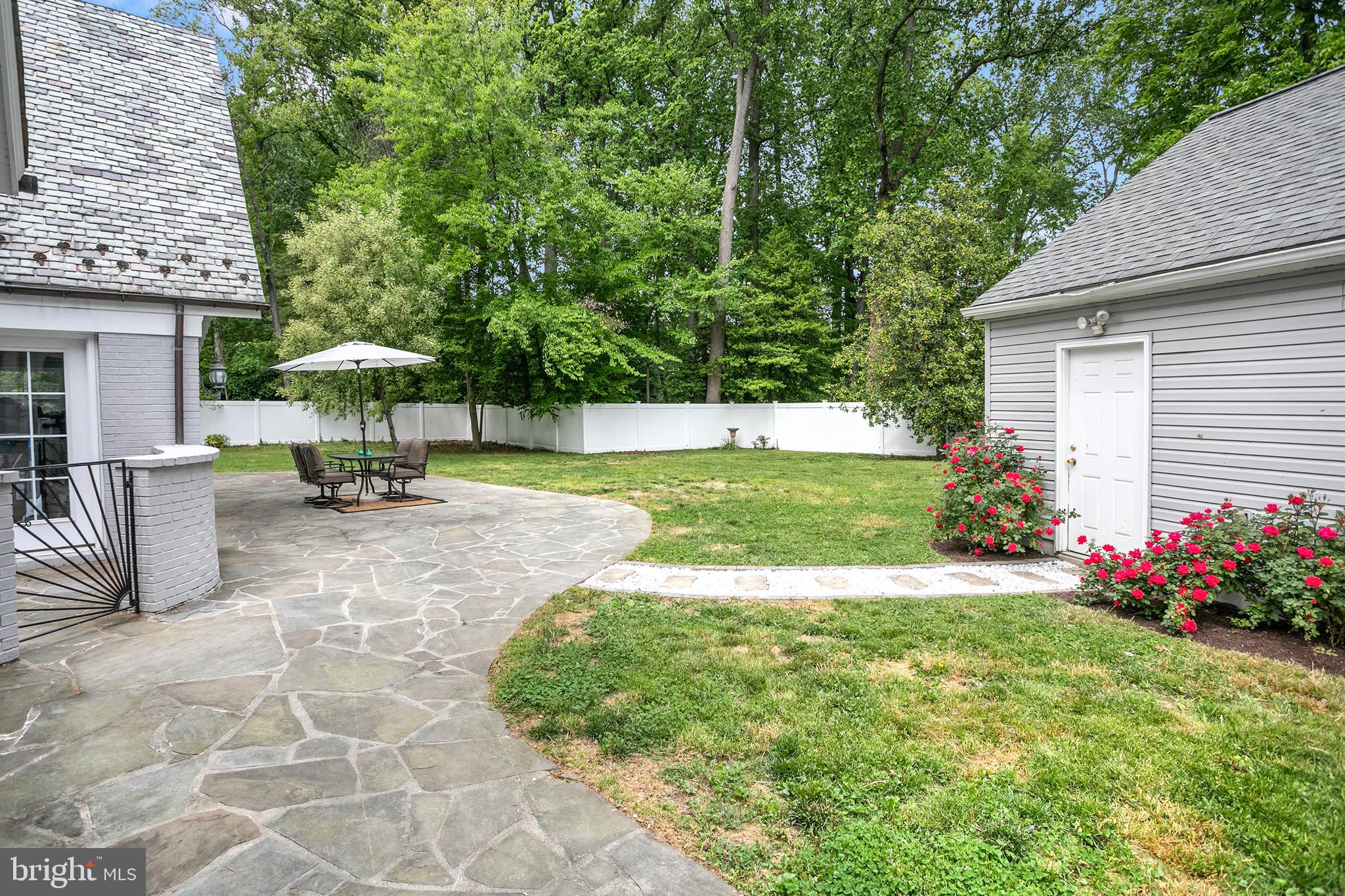 HILLANDALE - Residential