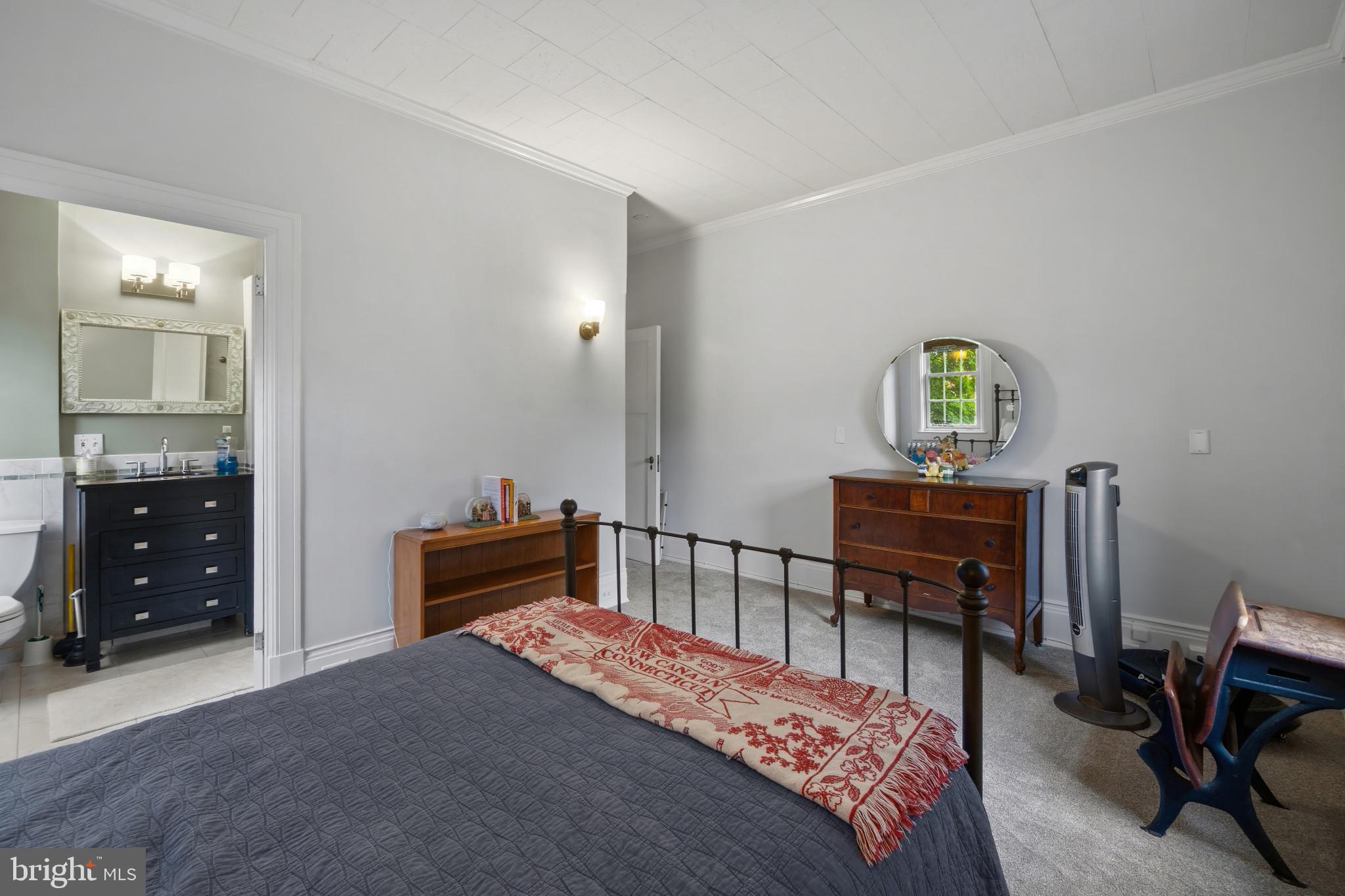 ROLAND PARK - Residential
