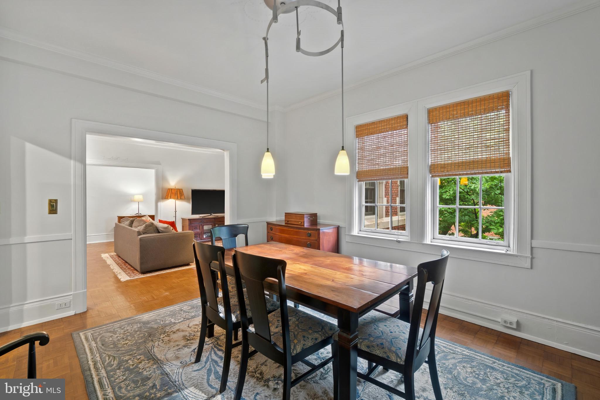 ROLAND PARK - Residential