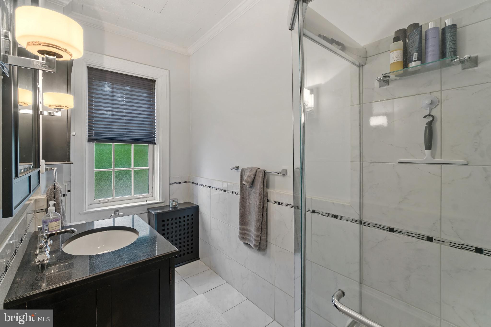 ROLAND PARK - Residential