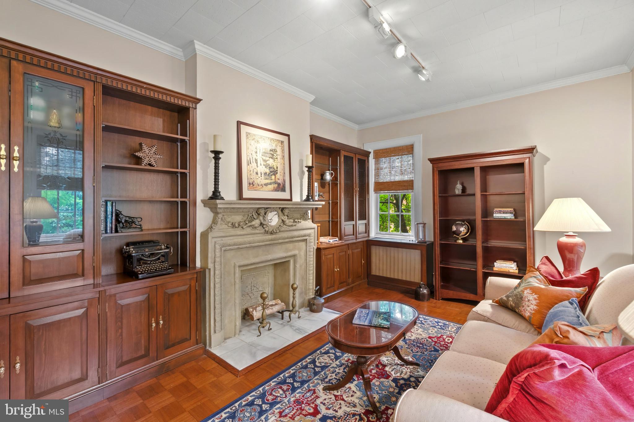 ROLAND PARK - Residential