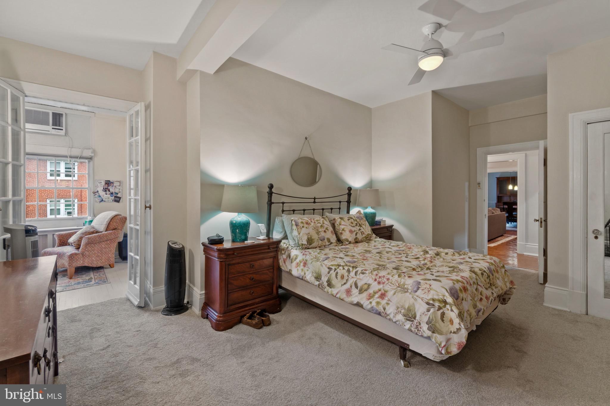 ROLAND PARK - Residential