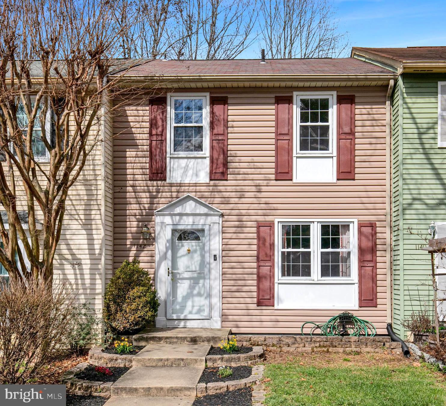 WHISPERING WOODS - Residential