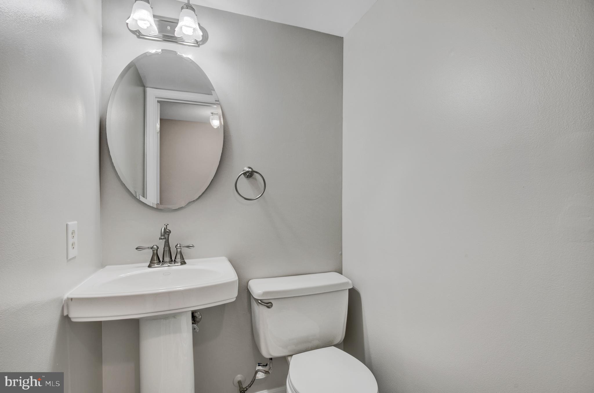 WHISPERING WOODS - Residential