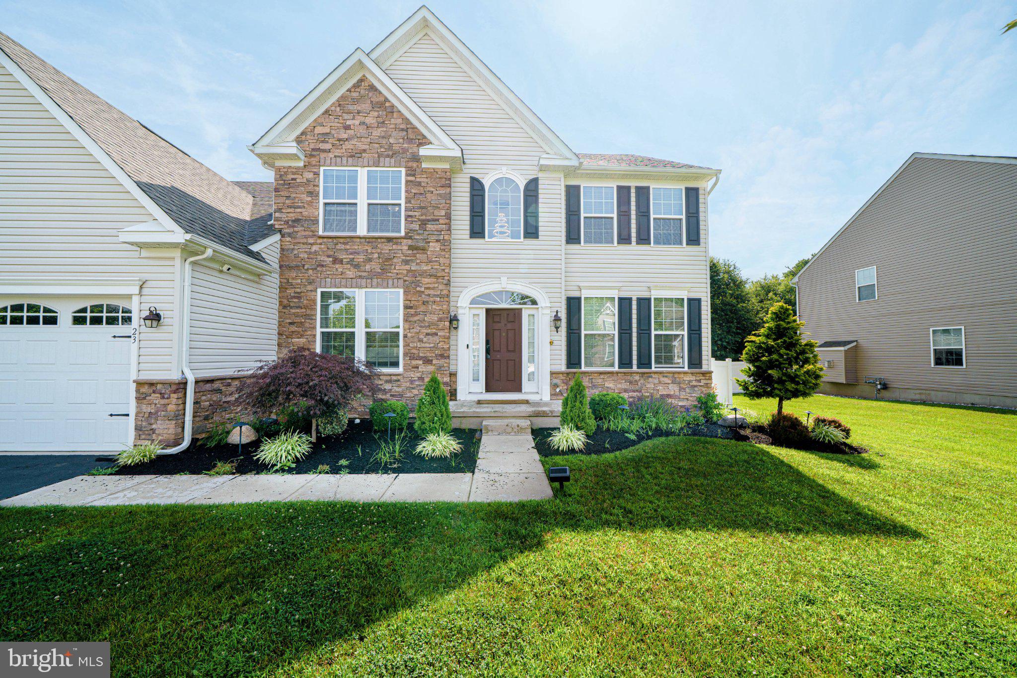 23 CARRINGTON WAY