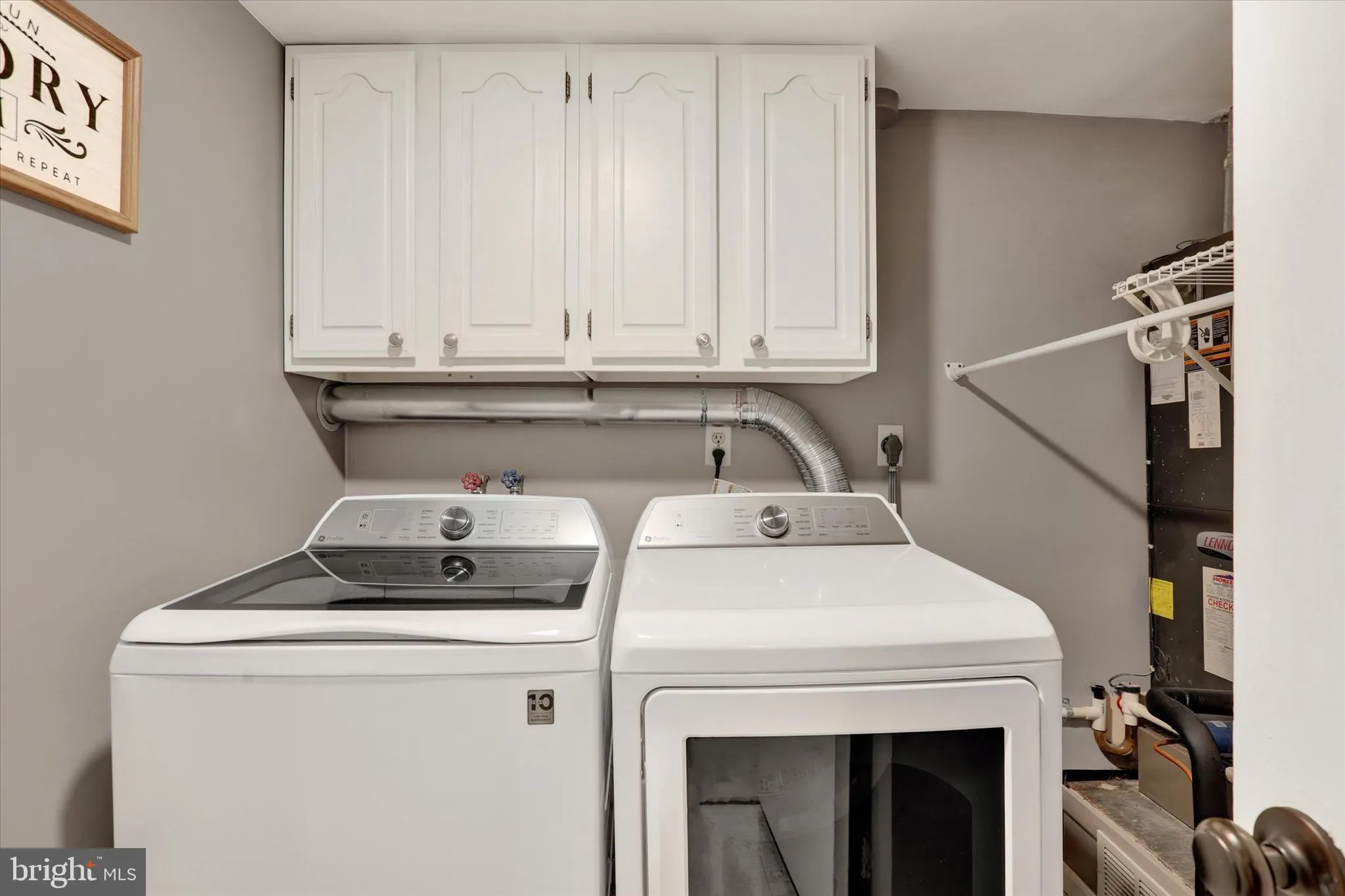 Yardley, Pennsylvania 19067, United States, 3 Bedrooms Bedrooms, ,3 BathroomsBathrooms,Residential,Pending,114362