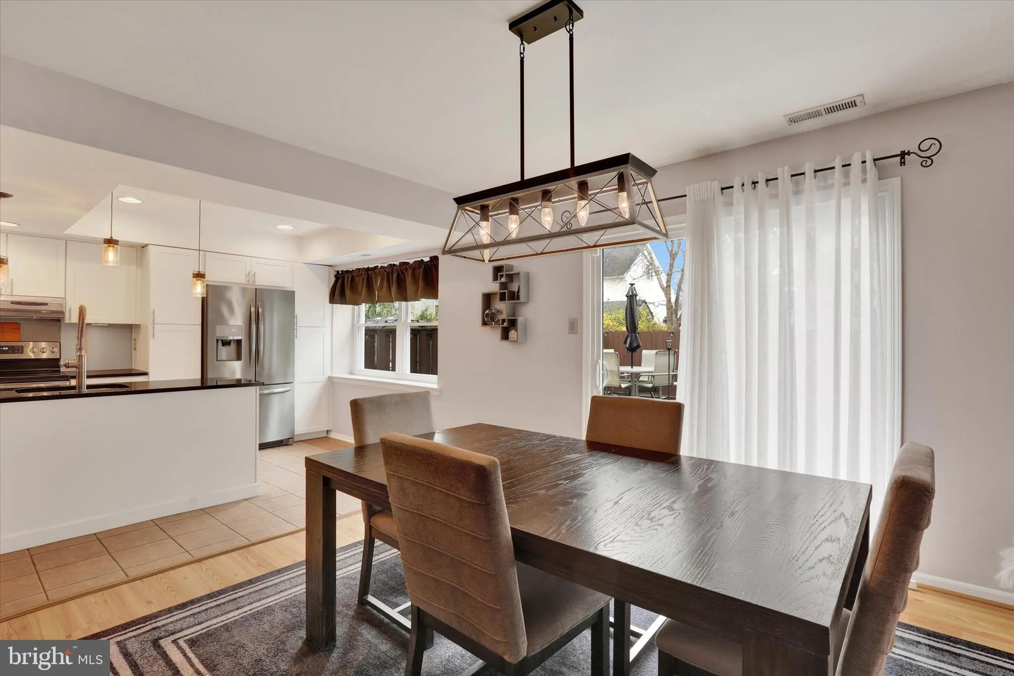 Yardley, Pennsylvania 19067, United States, 3 Bedrooms Bedrooms, ,3 BathroomsBathrooms,Residential,Pending,114362