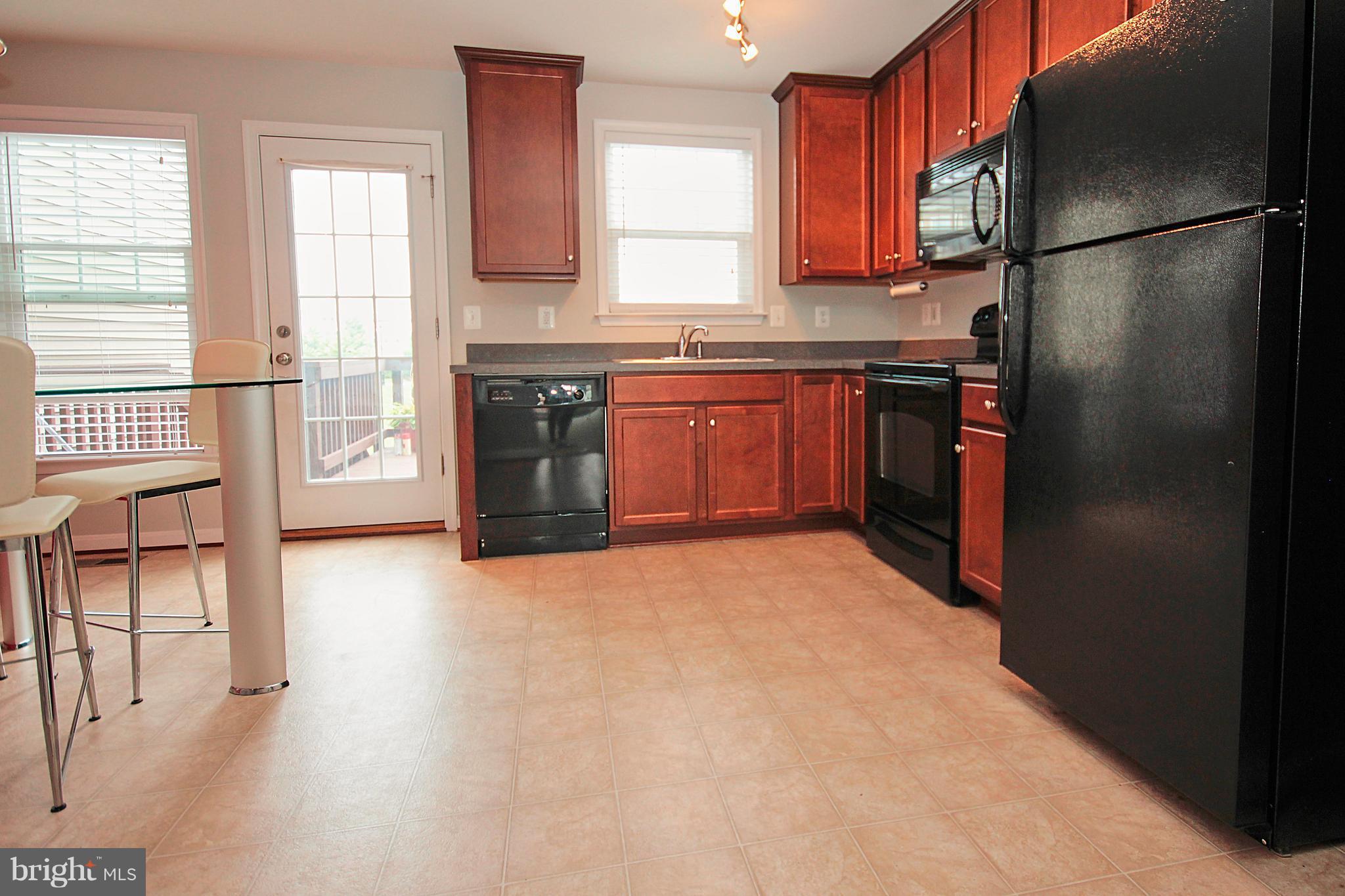 STONE RIDGE SOUTH - Residential Lease