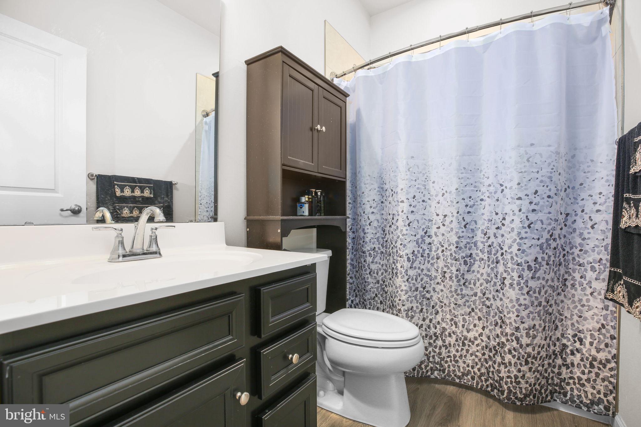 EAGLE ROW - Residential