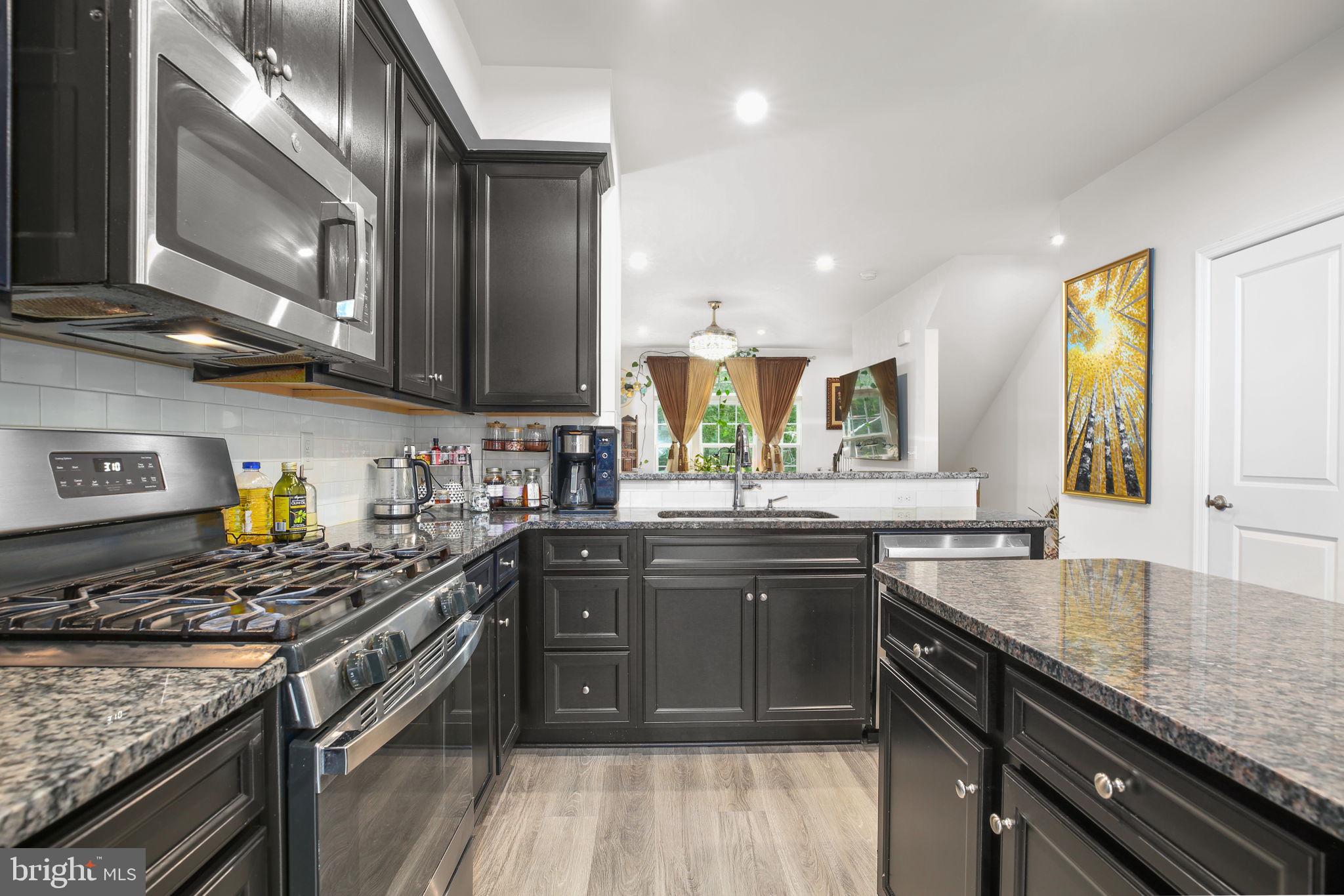 EAGLE ROW - Residential