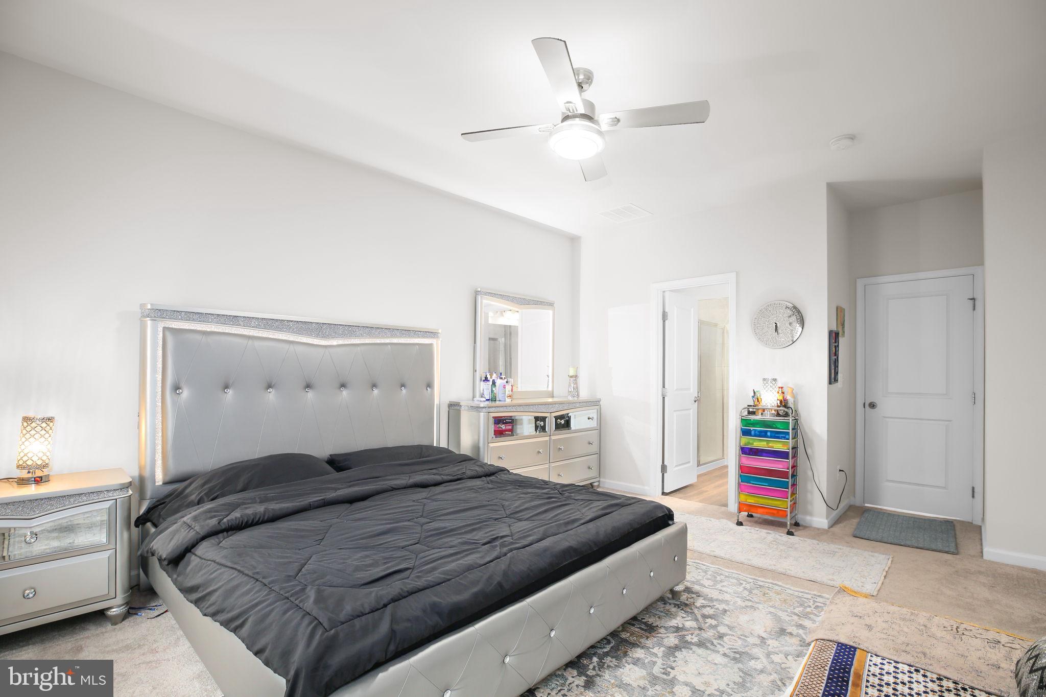 EAGLE ROW - Residential