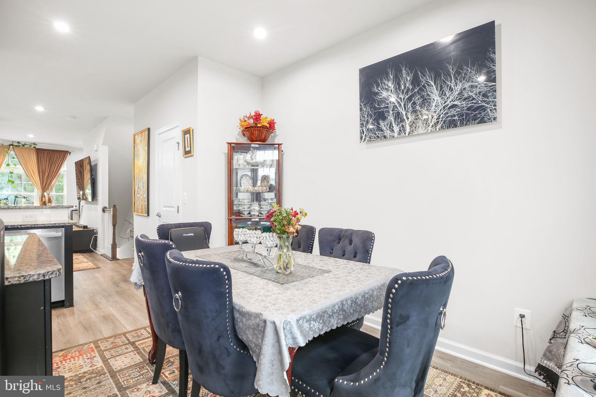 EAGLE ROW - Residential