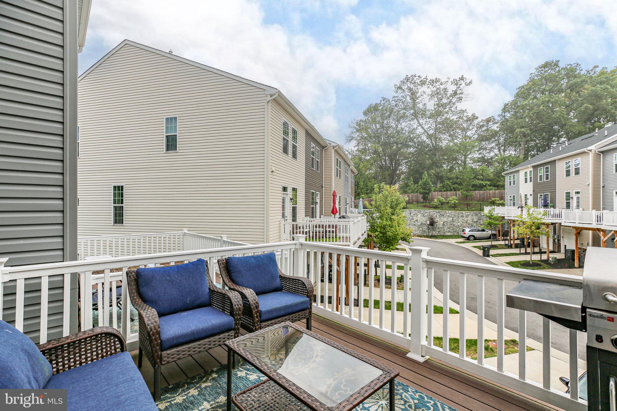 EAGLE ROW - Residential