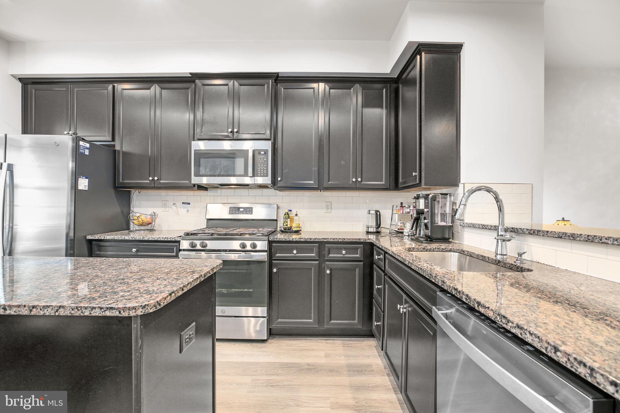 EAGLE ROW - Residential