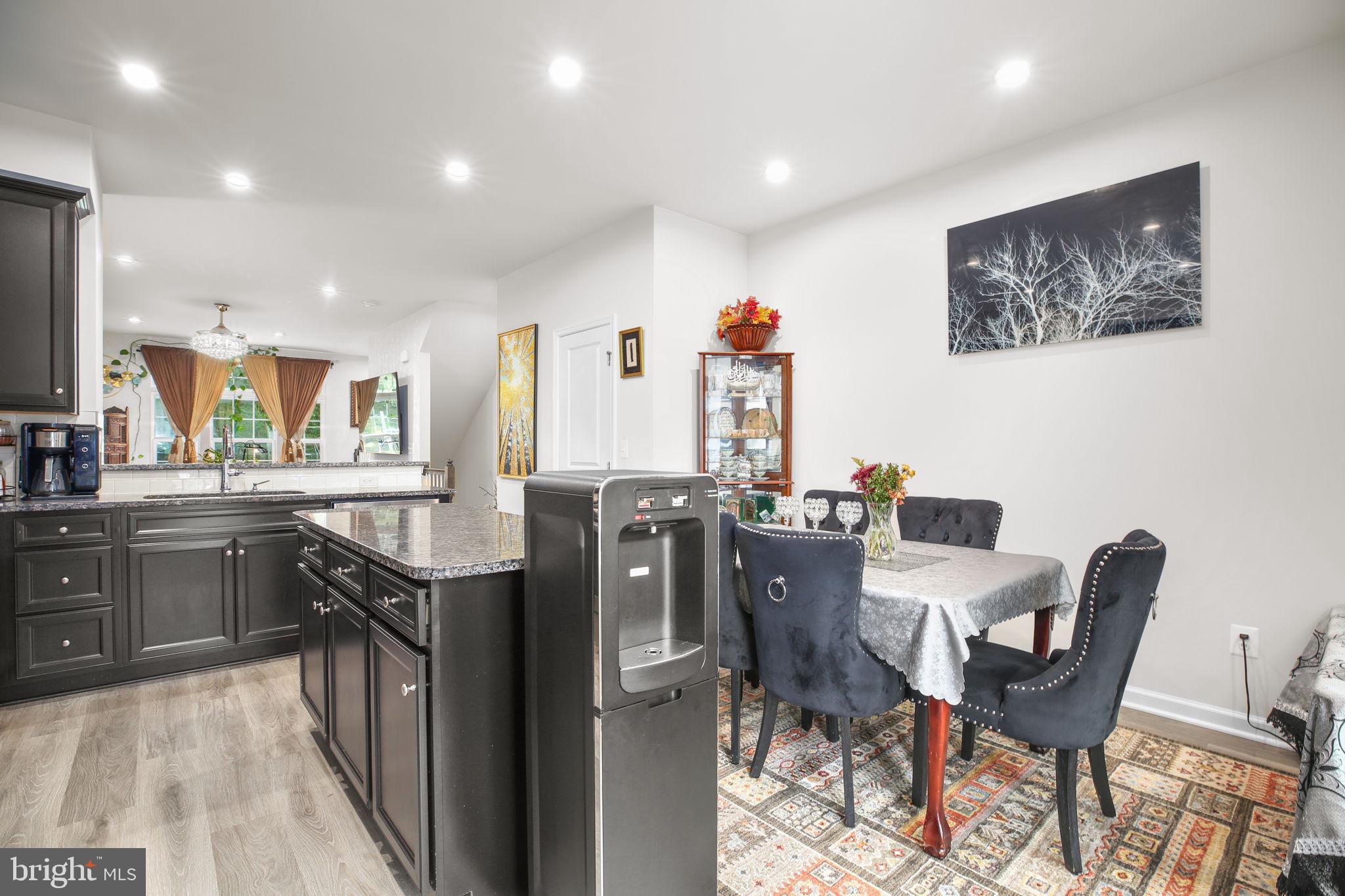 EAGLE ROW - Residential