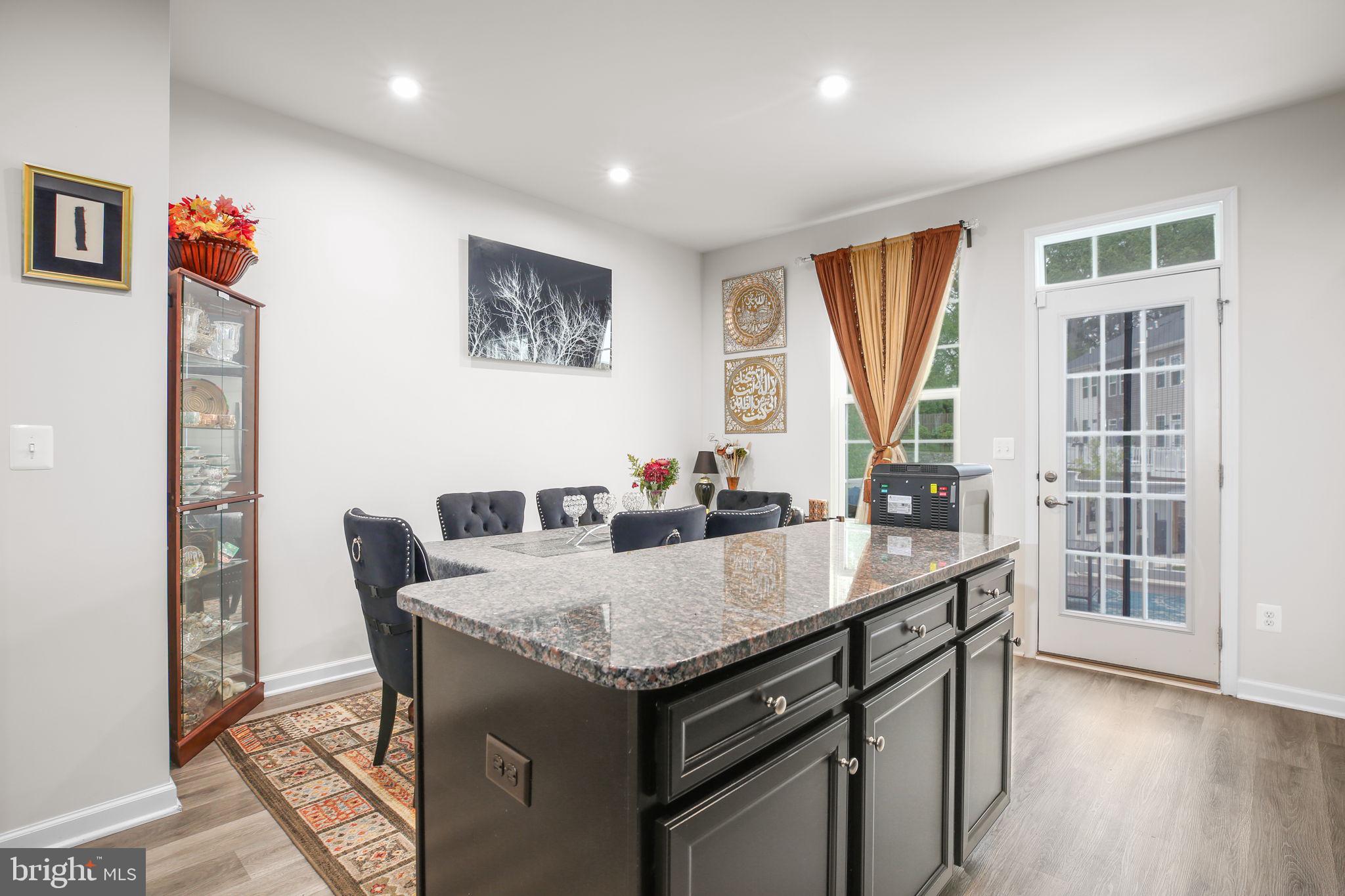 EAGLE ROW - Residential