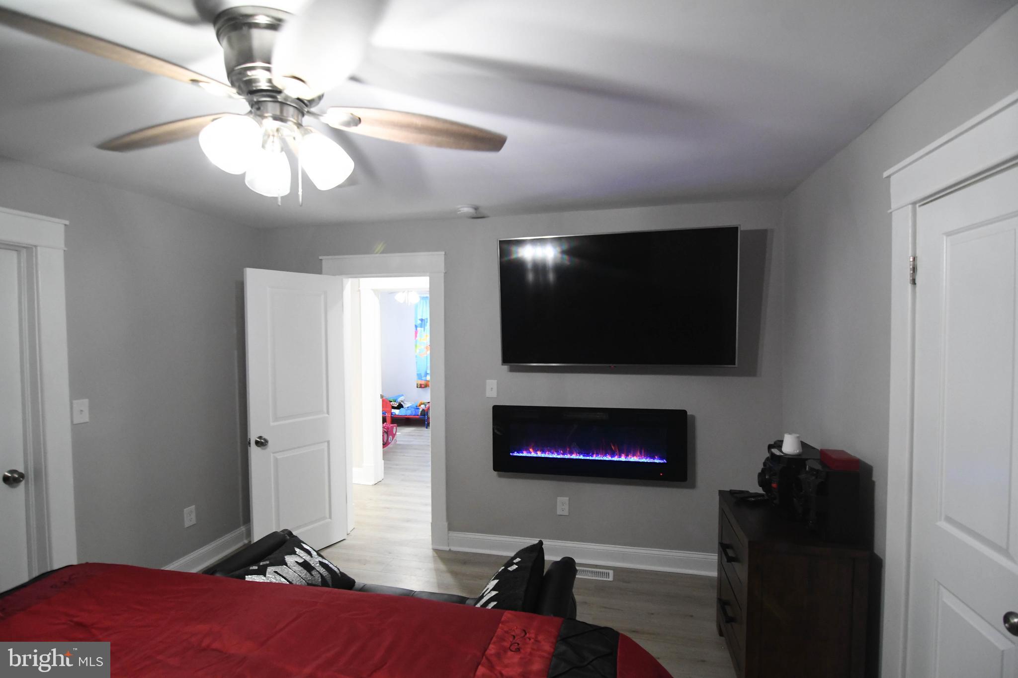 LAURAVILLE HISTORIC DISTRICT - Residential