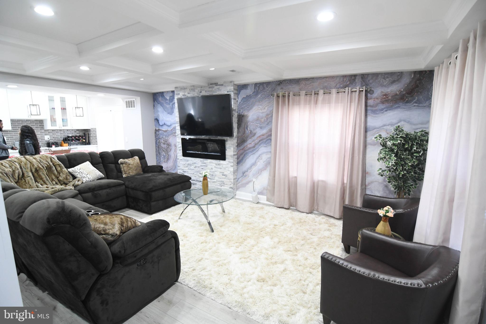 LAURAVILLE HISTORIC DISTRICT - Residential