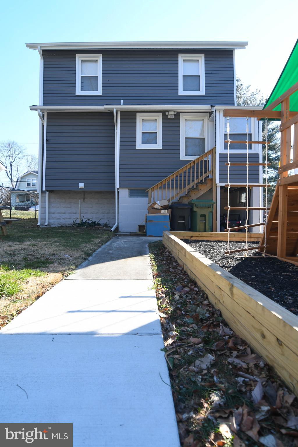 LAURAVILLE HISTORIC DISTRICT - Residential