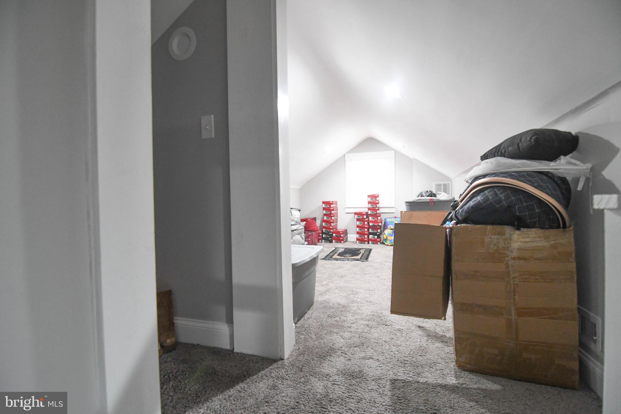 LAURAVILLE HISTORIC DISTRICT - Residential