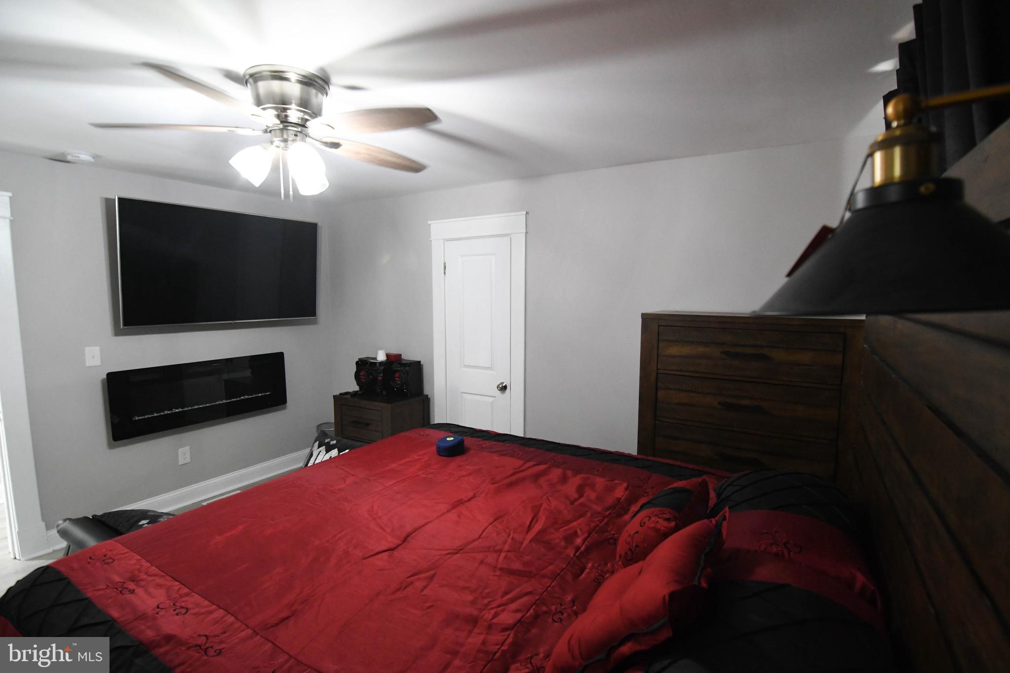 LAURAVILLE HISTORIC DISTRICT - Residential