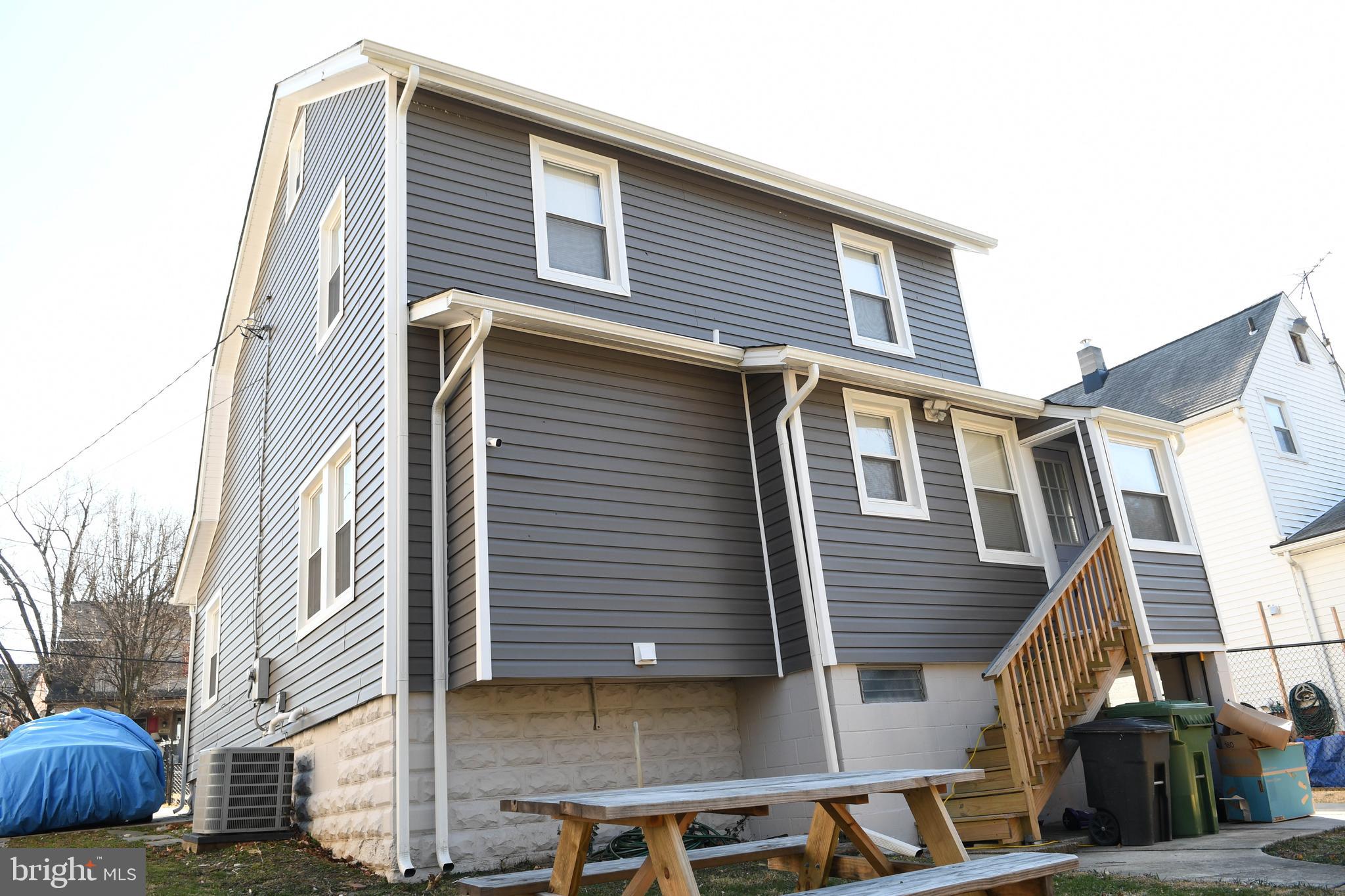 LAURAVILLE HISTORIC DISTRICT - Residential