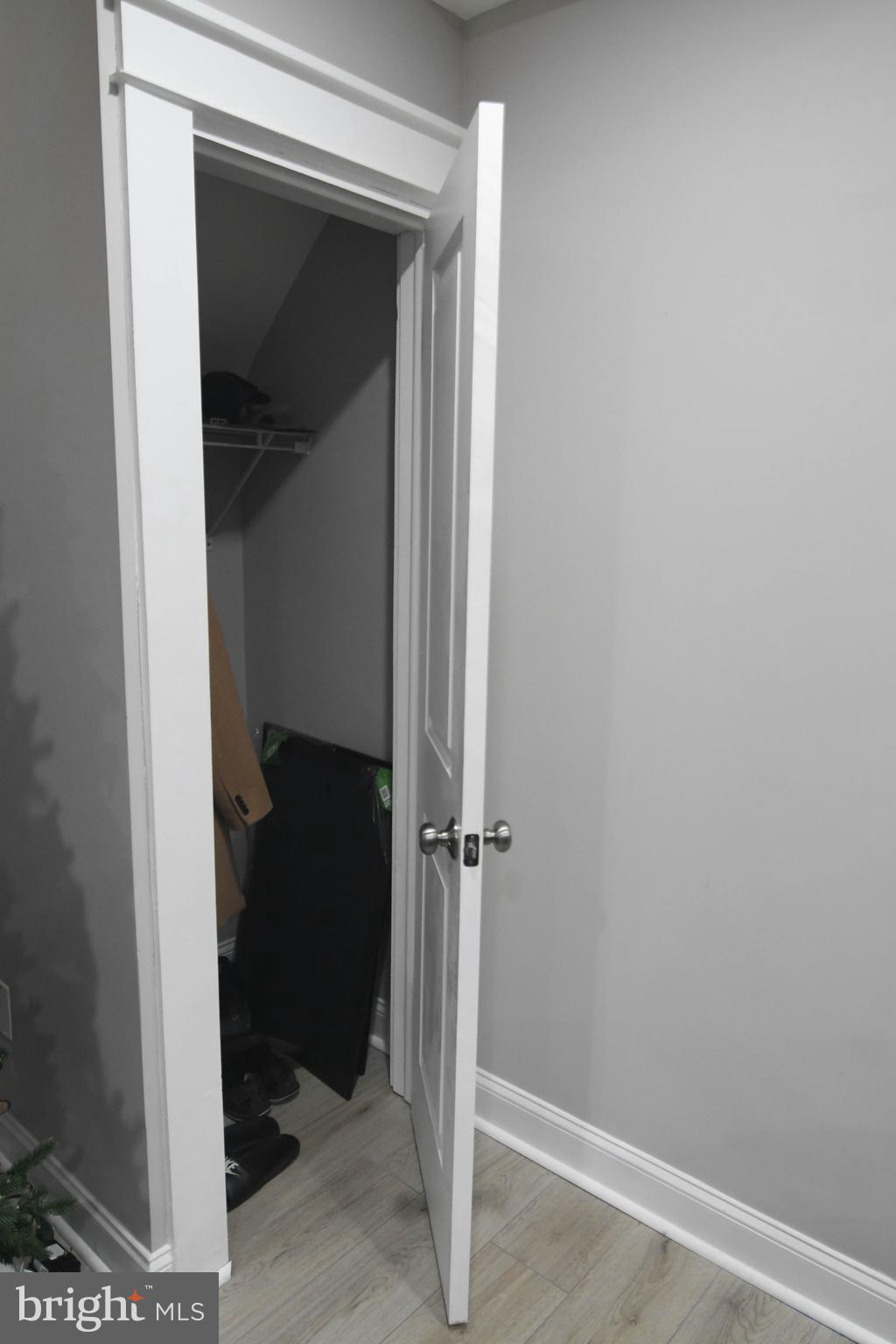 LAURAVILLE HISTORIC DISTRICT - Residential