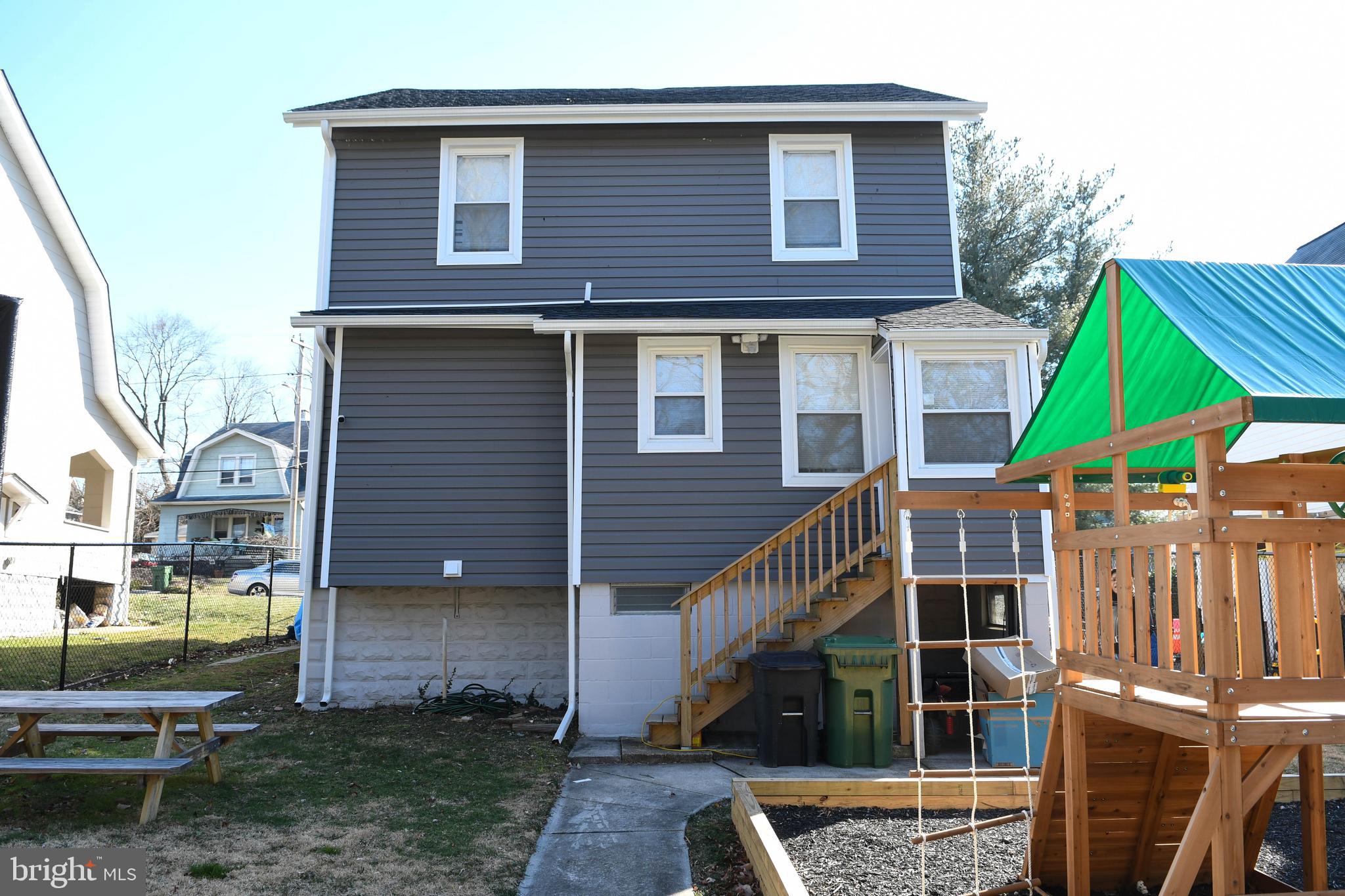 LAURAVILLE HISTORIC DISTRICT - Residential