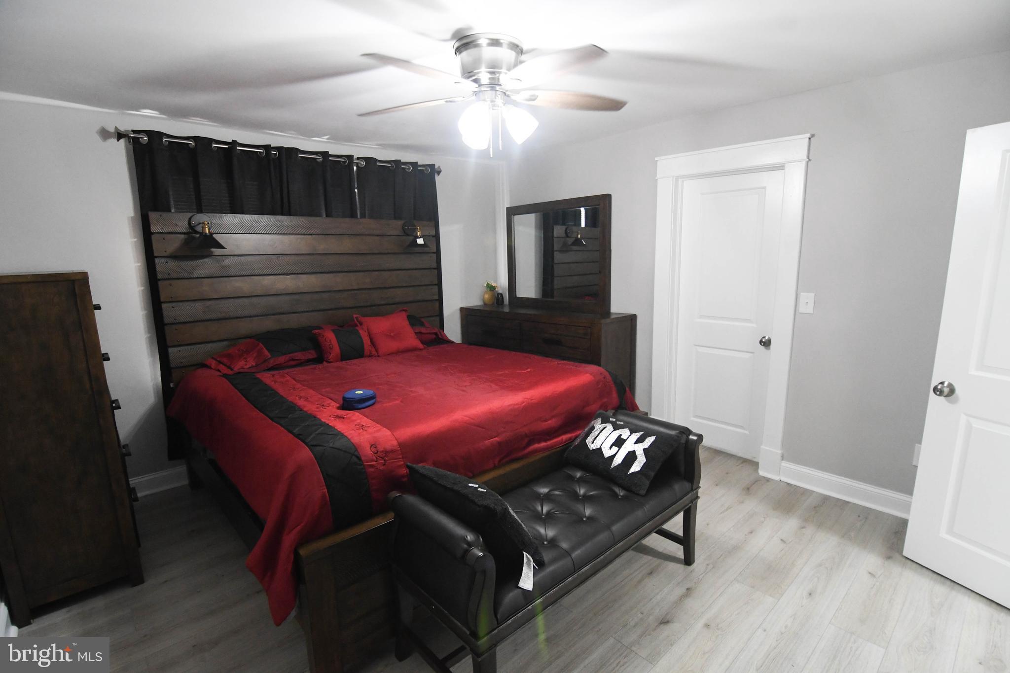 LAURAVILLE HISTORIC DISTRICT - Residential