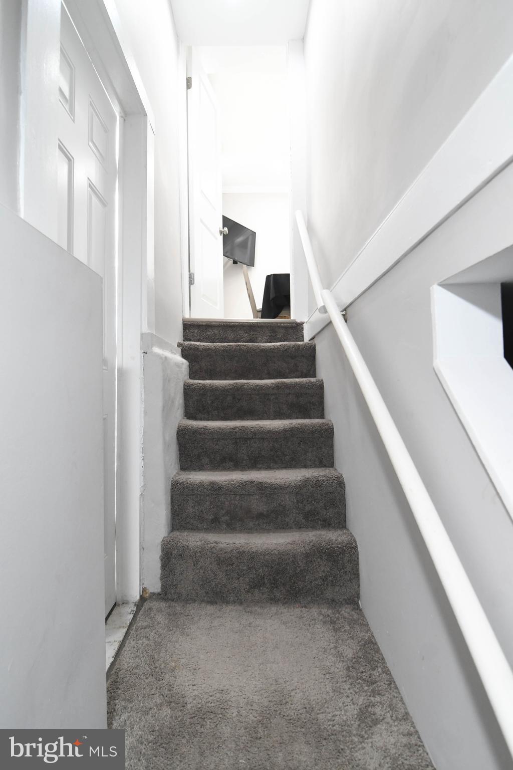 LAURAVILLE HISTORIC DISTRICT - Residential