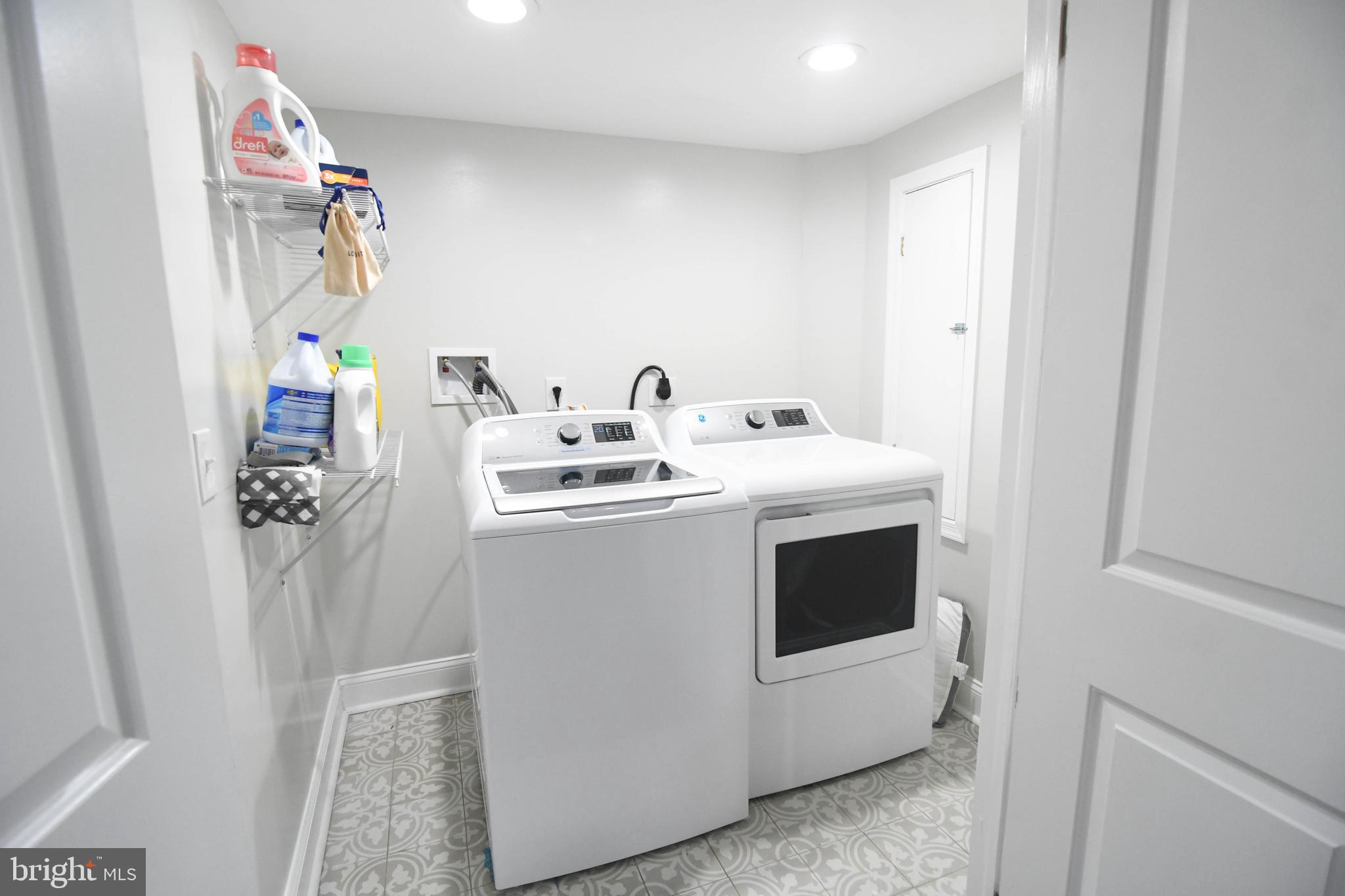 LAURAVILLE HISTORIC DISTRICT - Residential