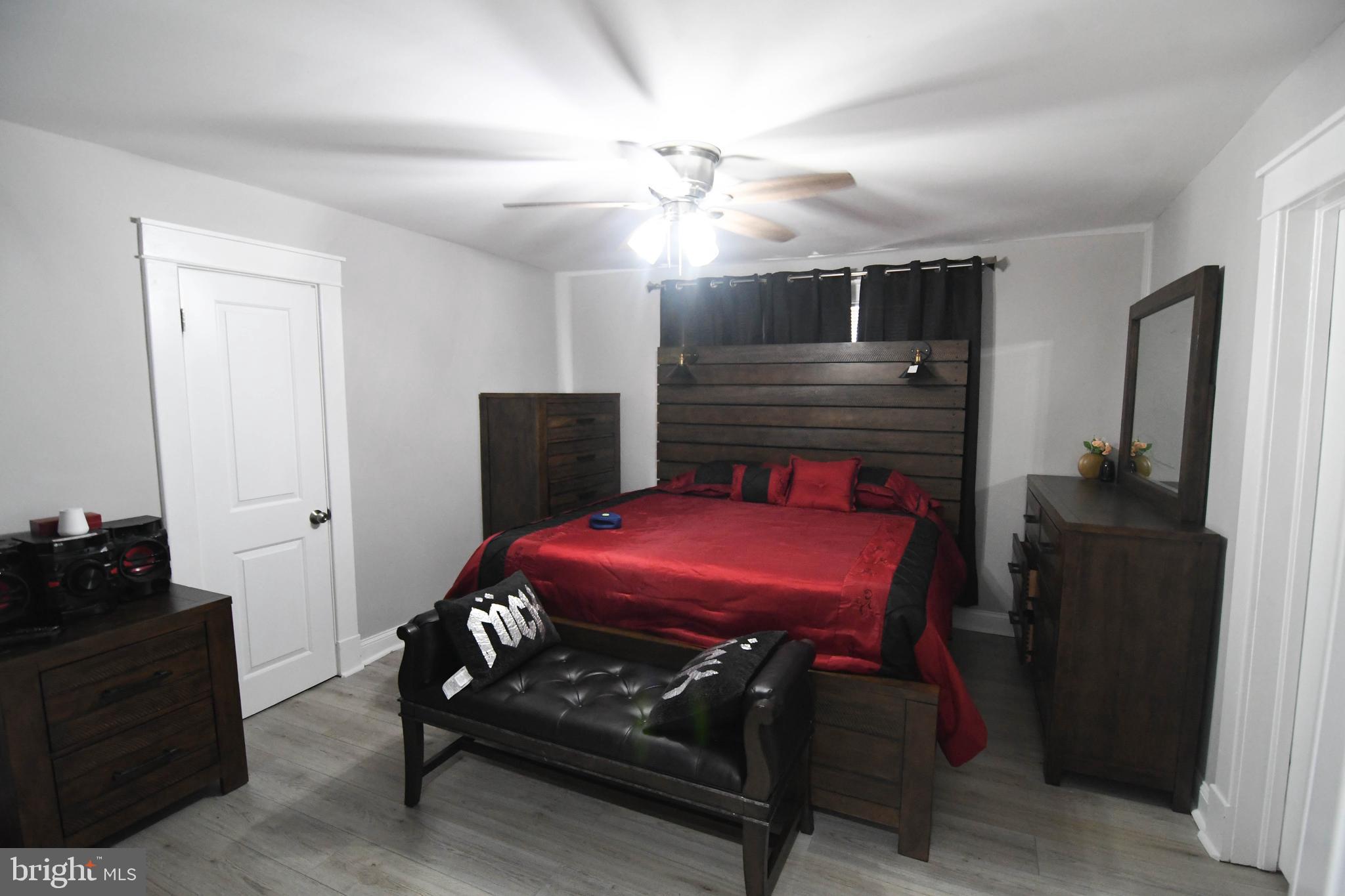 LAURAVILLE HISTORIC DISTRICT - Residential