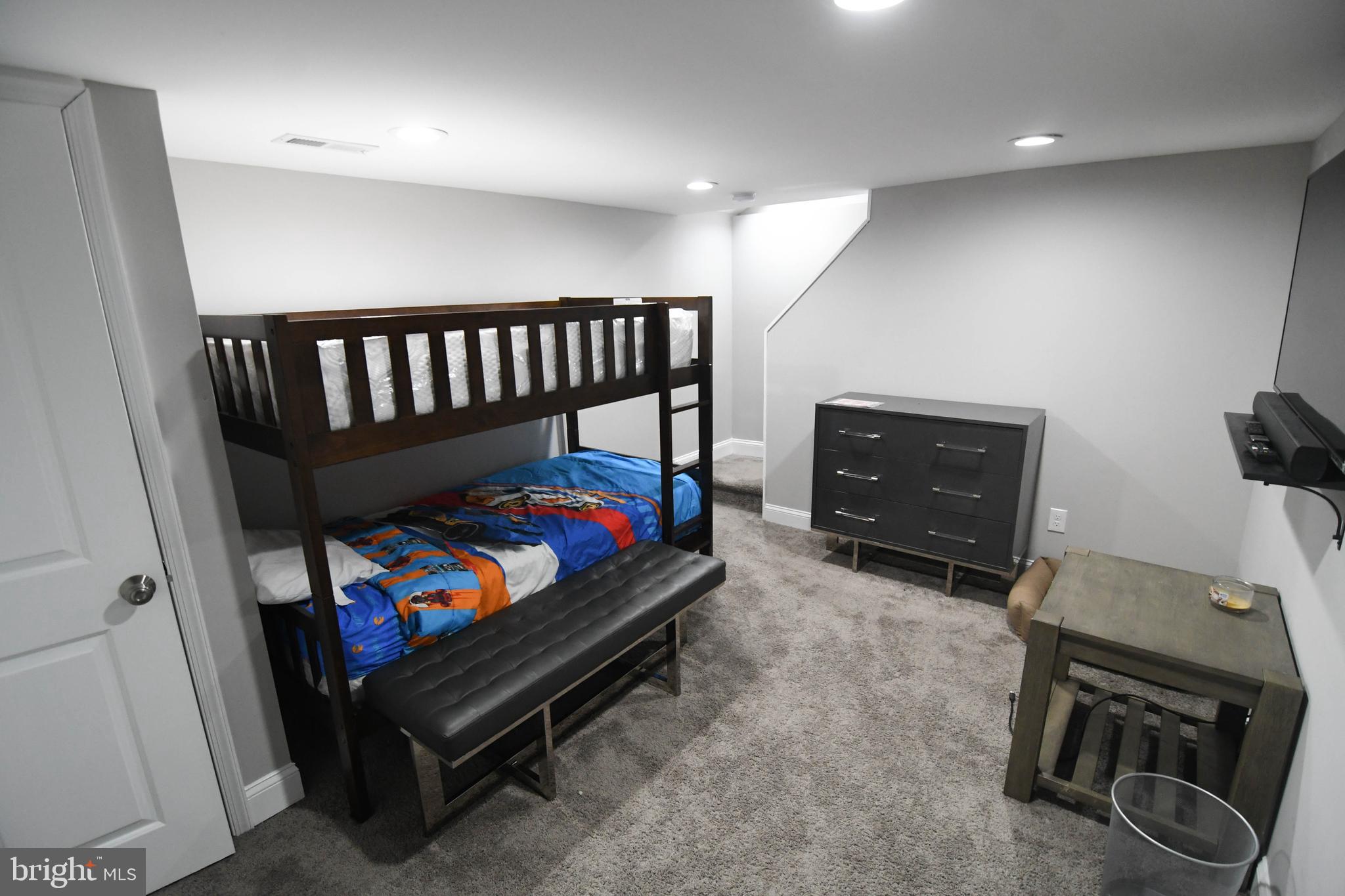 LAURAVILLE HISTORIC DISTRICT - Residential