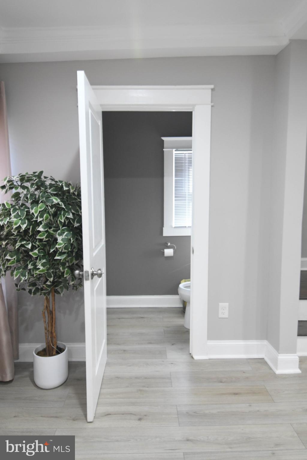 LAURAVILLE HISTORIC DISTRICT - Residential