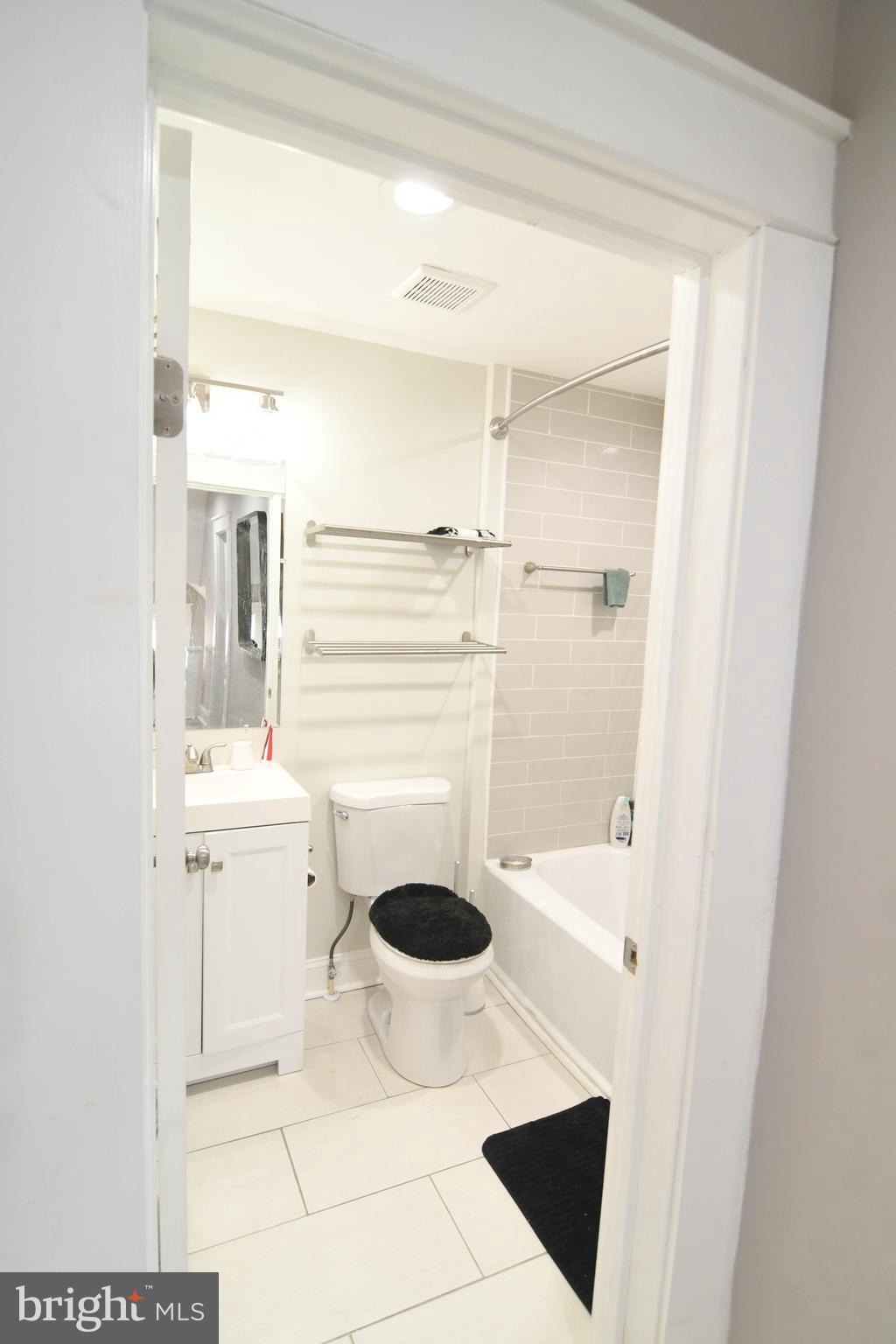 LAURAVILLE HISTORIC DISTRICT - Residential