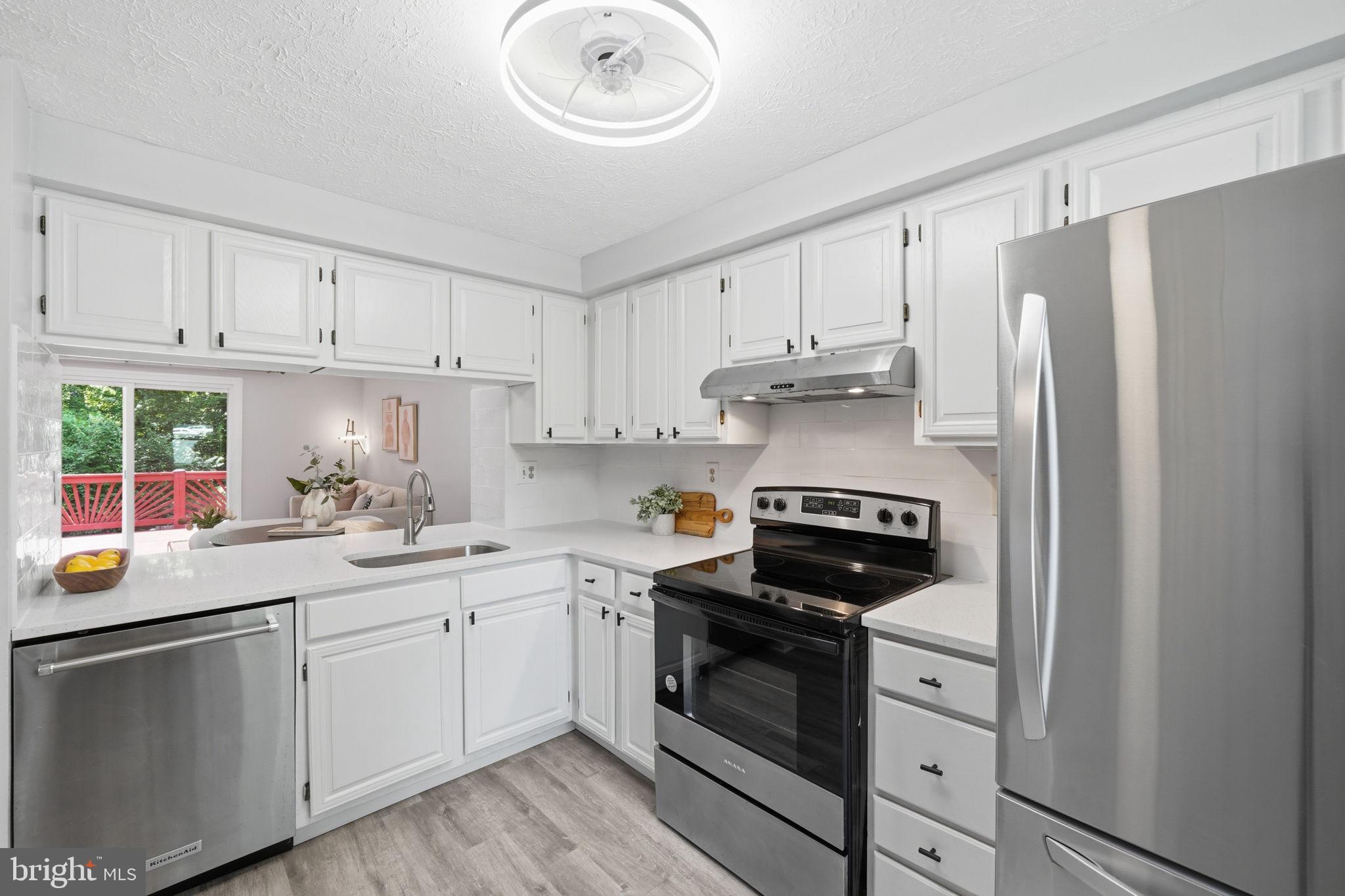 GUNNERS LAKE VILLAGE - Residential
