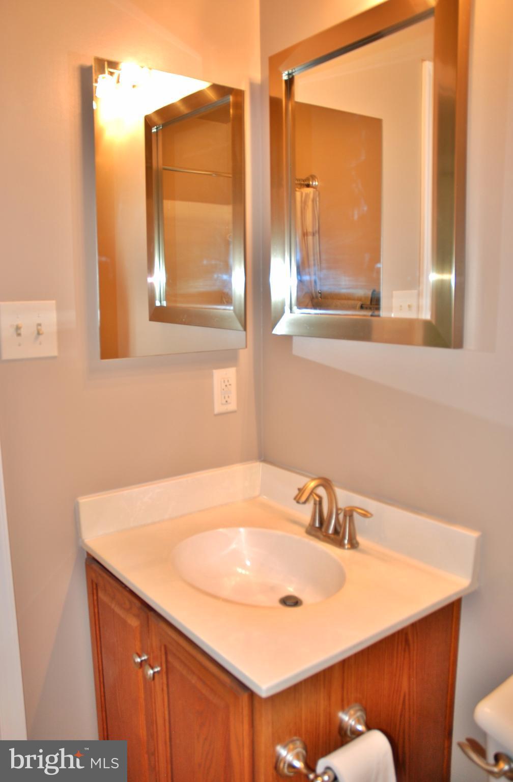 KINGS POINT - Residential Lease