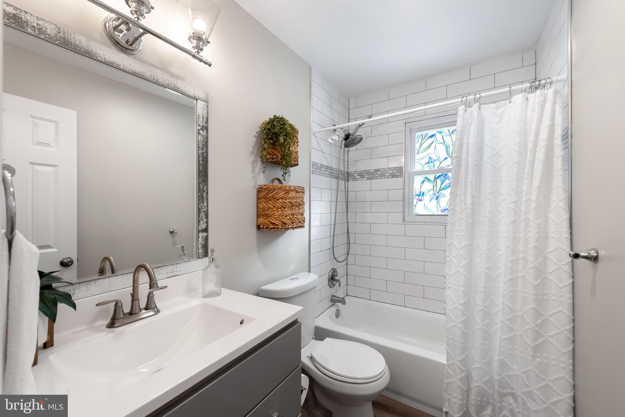 EVERGREEN HILLS - Residential