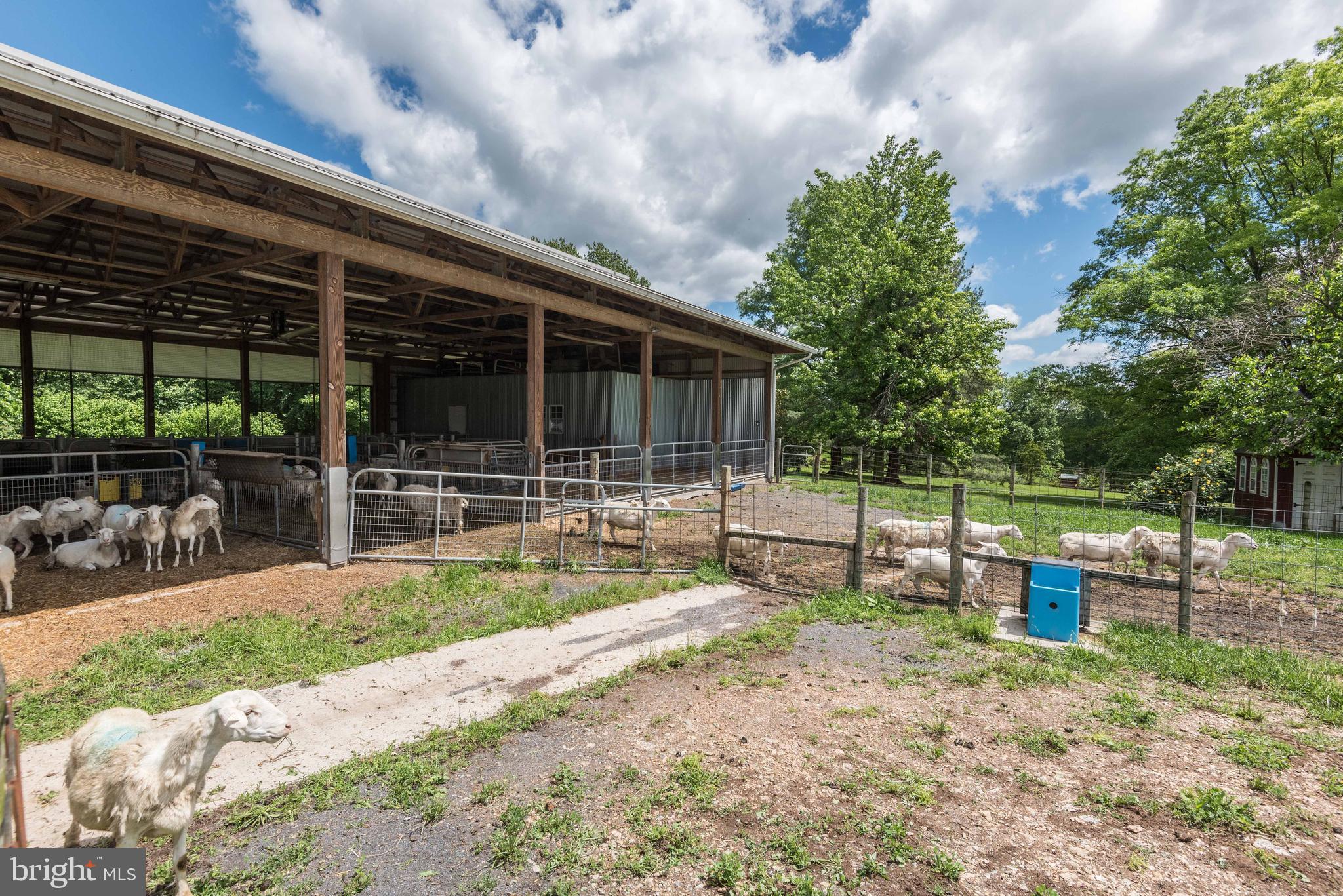 BARNESVILLE OUTSIDE - Residential