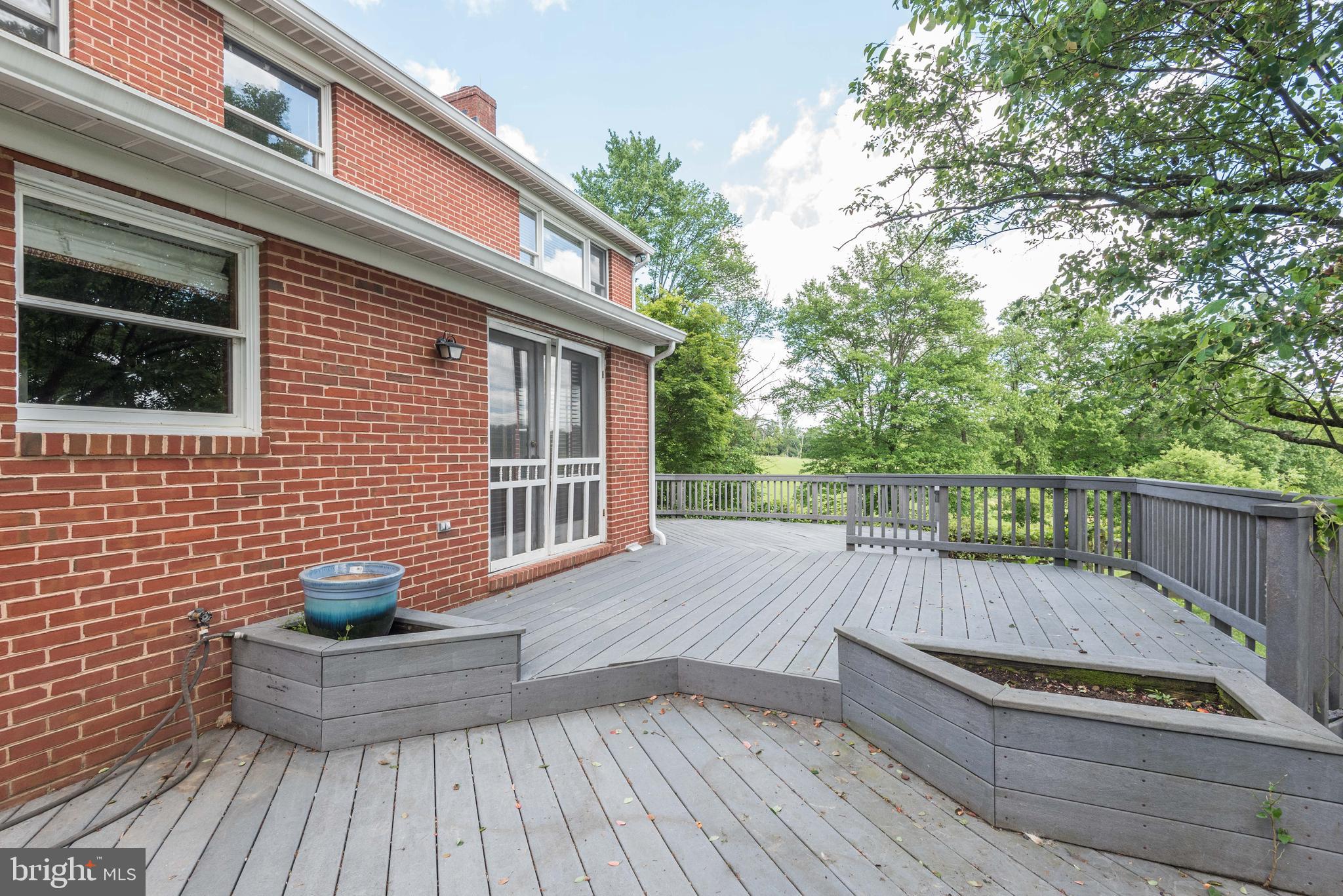 BARNESVILLE OUTSIDE - Residential