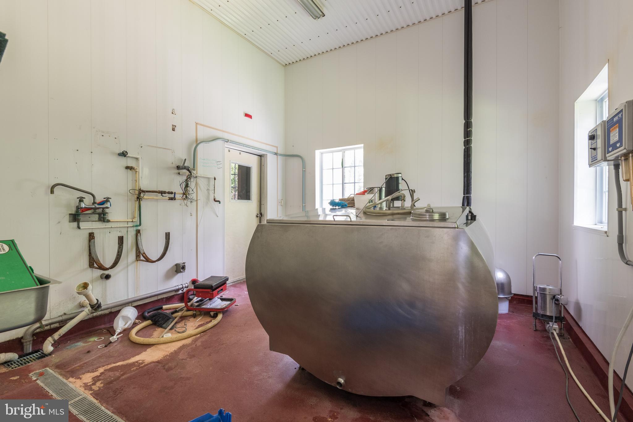 BARNESVILLE OUTSIDE - Residential