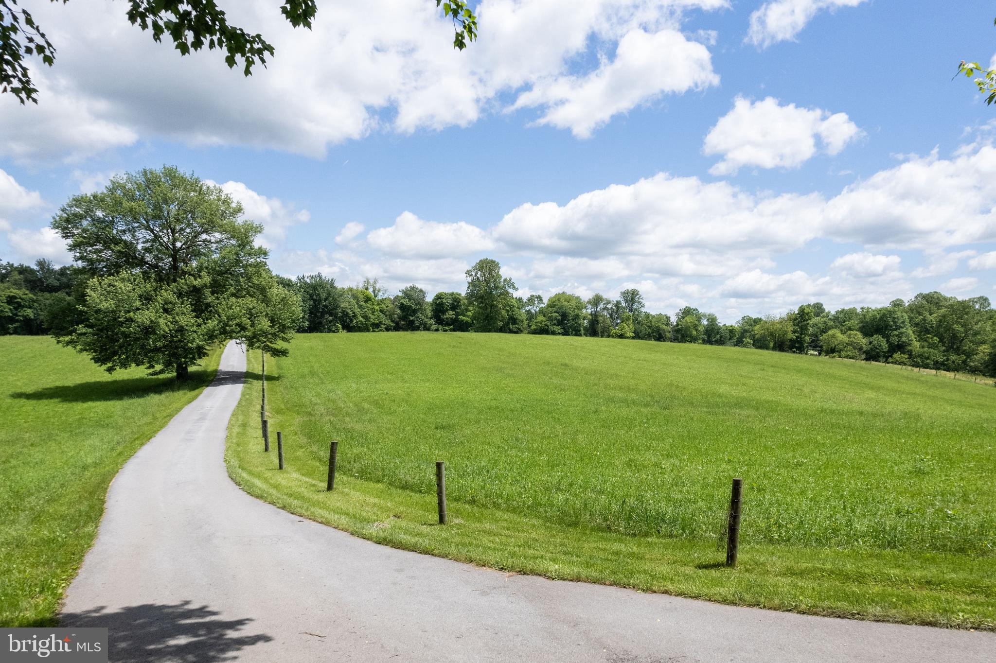 BARNESVILLE OUTSIDE - Residential