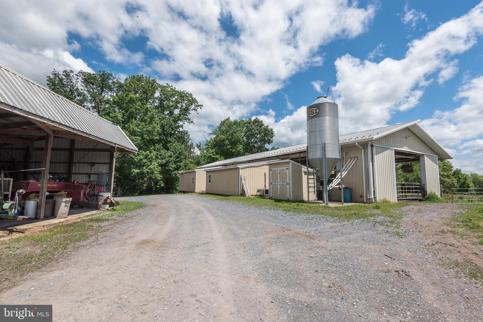 BARNESVILLE OUTSIDE - Residential