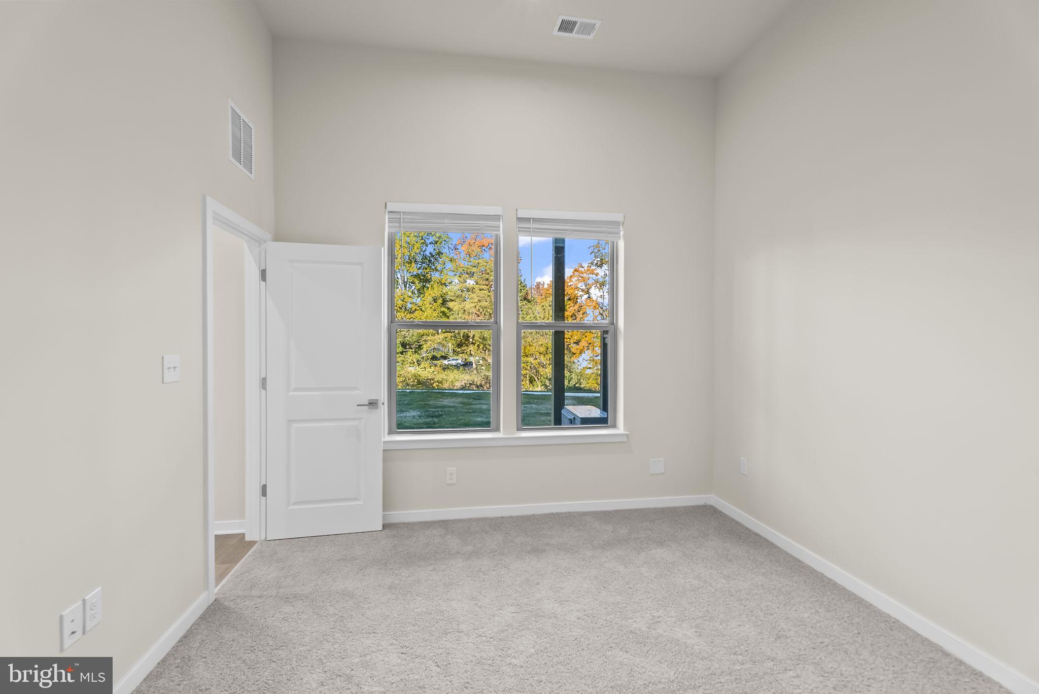 THE TOWNS AT BEULAH - Residential Lease