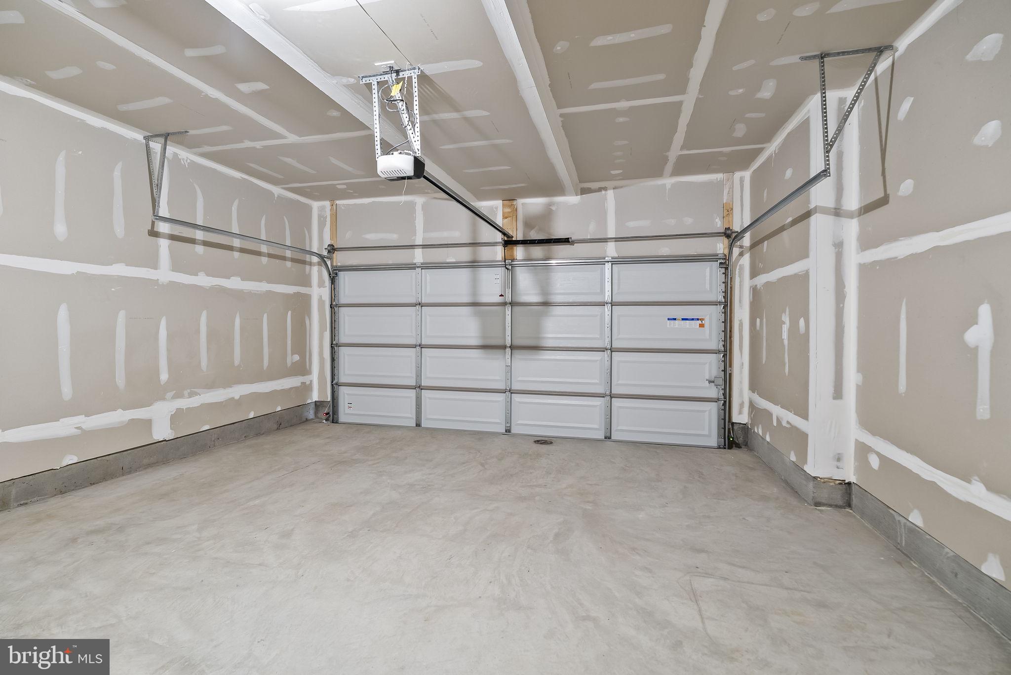 THE TOWNS AT BEULAH - Residential Lease